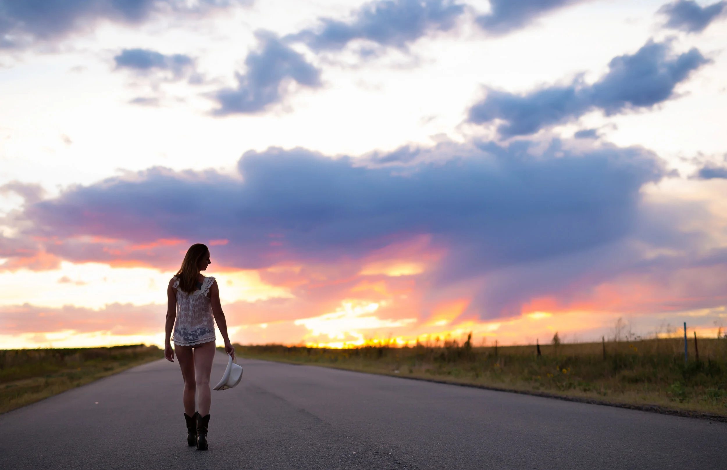 Photographer: Brooke Summer WB: brookesphoto Via@officalkavyar