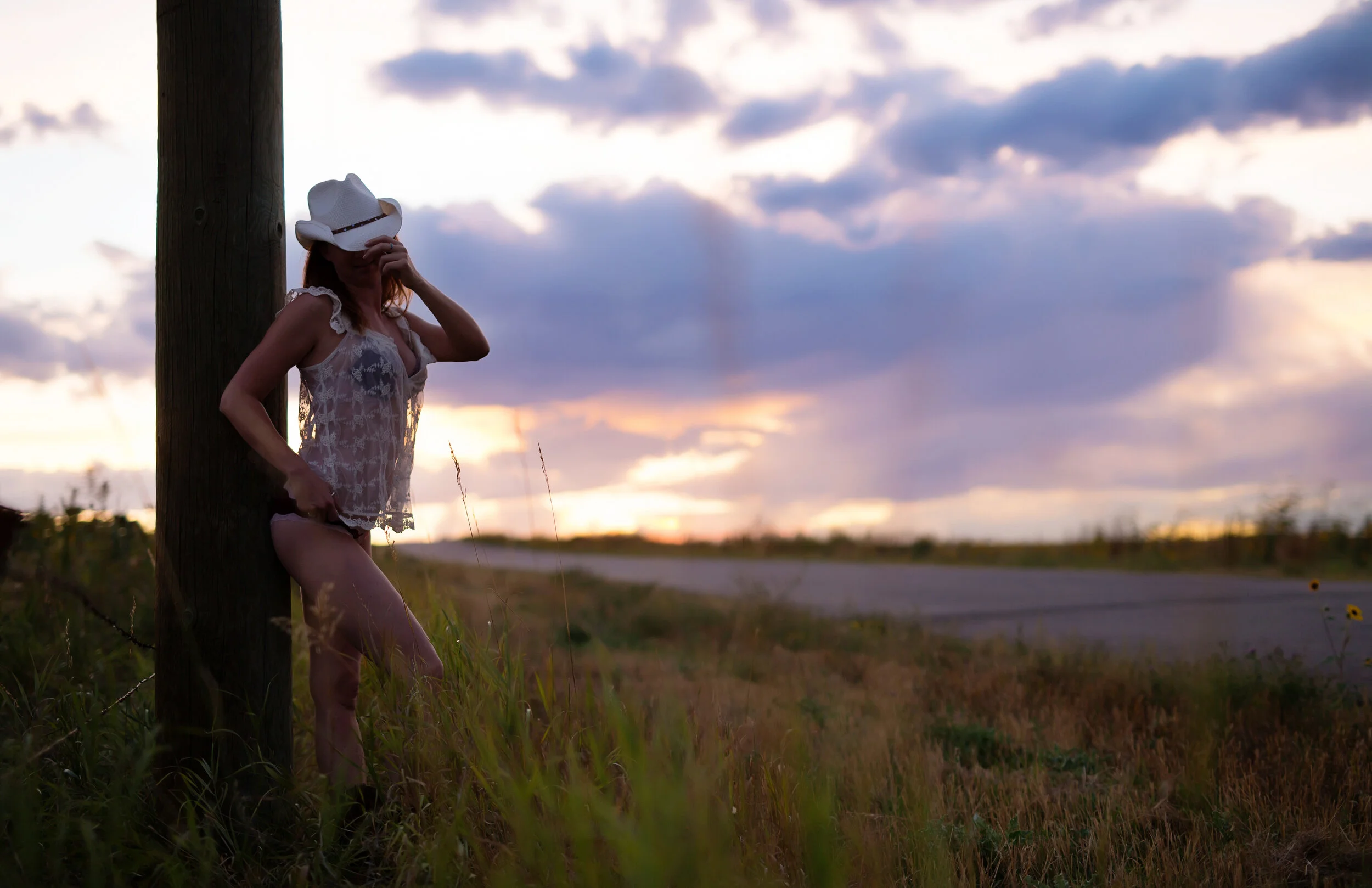 Photographer: Brooke Summer WB: brookesphoto Via@officalkavyar