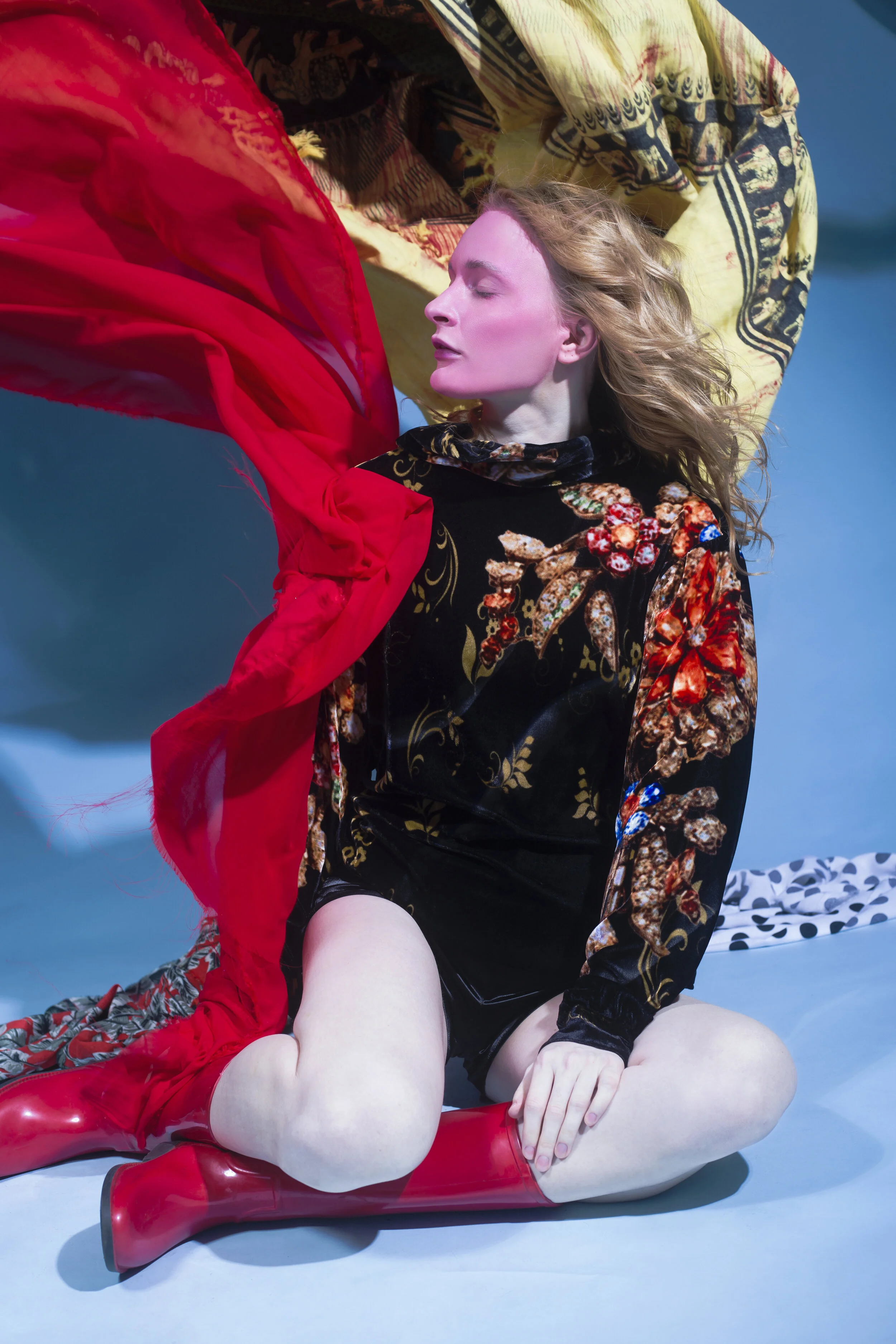 Photographer/Retoucher: Daria Trukhina Model: Ekaterina Rybalko @Kate.ink Makeup Artist: Iuliia Shunina @Mua.shu Hair Stylist: Liliia Davgoda @Liliya_dyavgoda Wardrobe Stylist/Fashion Designer: Anna Azovtseva @Anna_pepita Wardrobe Credits: sty