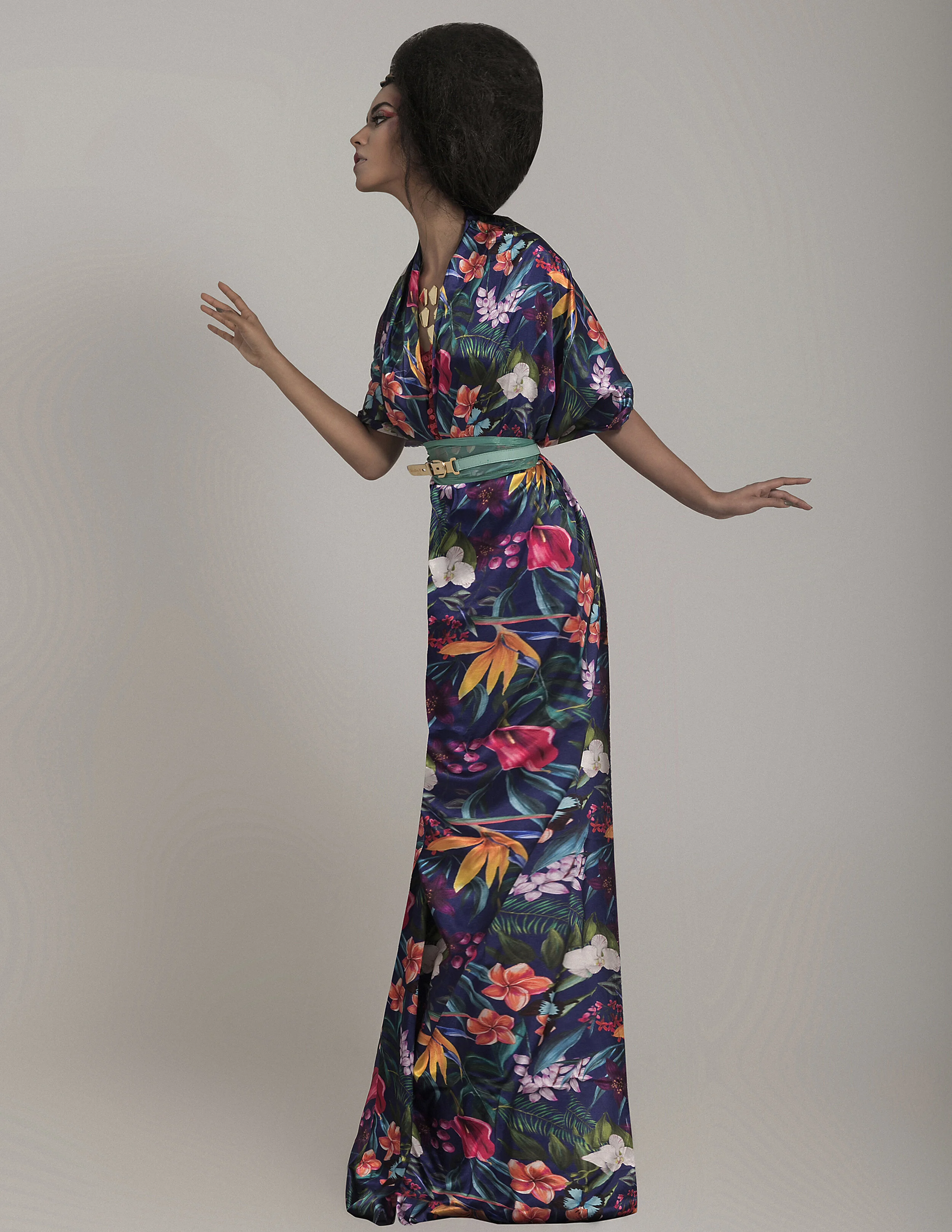 Photographer: Jhonatan Leal Morales Female Model: Alejandra Kremer @Iamodels Makeup Artist/Hair Stylist: Jefferson Quigua Wardrobe Stylist/Fashion Designer: Gabriela Rodriguez Wardrobe Credits: Top Gabriela Rodriguez Pants Zara