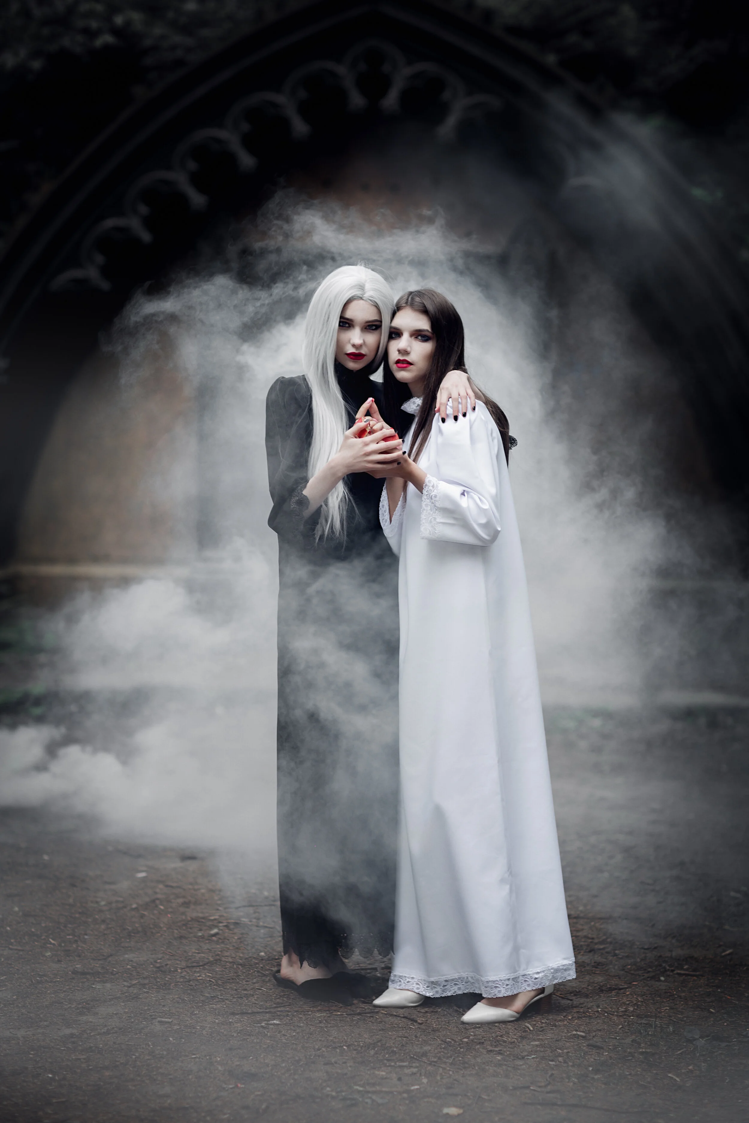 Photographer: Anna Shuvalova Model: Md -Vostruhina Kris Model: Md- Nika Makeup Artist: Mua-Аlina Vorobyova Wardrobe Credits: Style- Anna Snuvalova