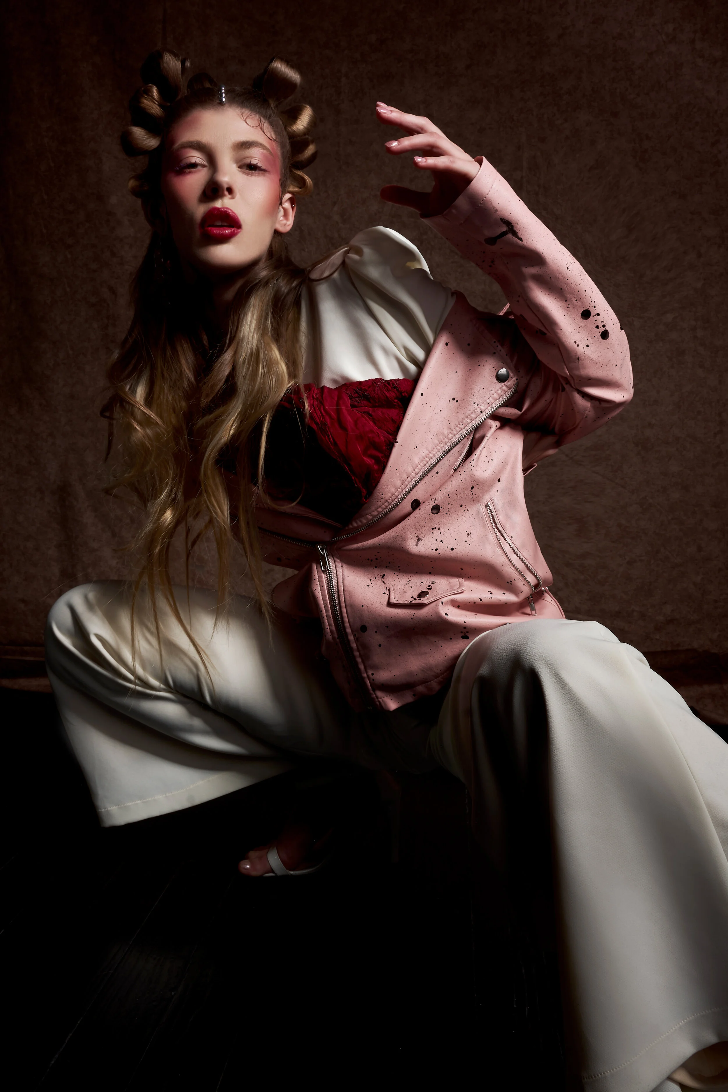 Photographer: Gabo López Female Model: Bia Dantas @@onechancemodels Hair Stylist: Cesar Bauthi Makeup Artist: Pric Rojas Assistant: Daniel García Wardrobe Stylist: Roberto Coss Fashion Showroom: Ophelia Showroom Wardrobe Credits: Jewelry &am
