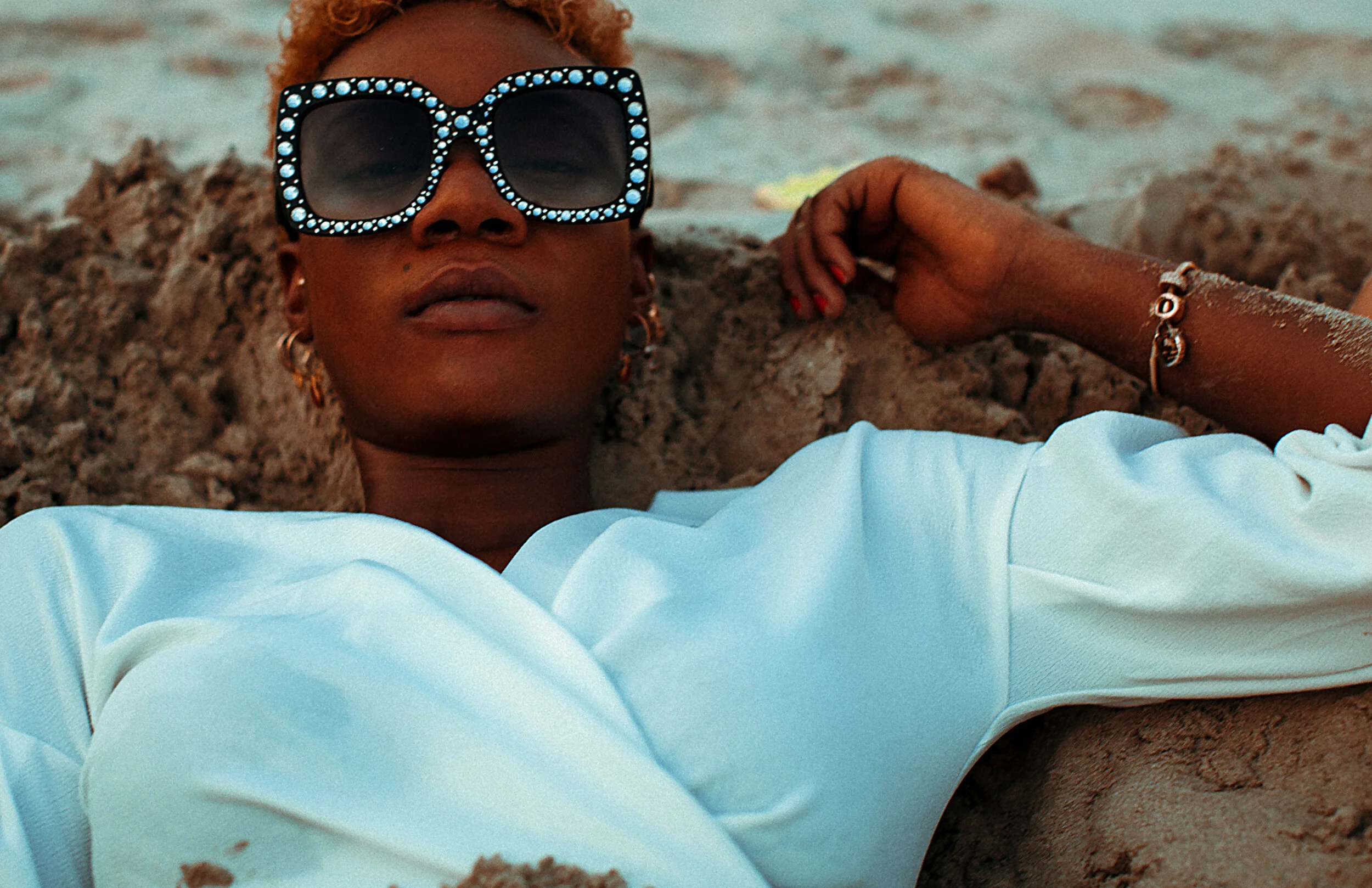 Photographer: Olena Miroshnichenko Female Model: Tejori Wardrobe Credits: Dress "Topshop"