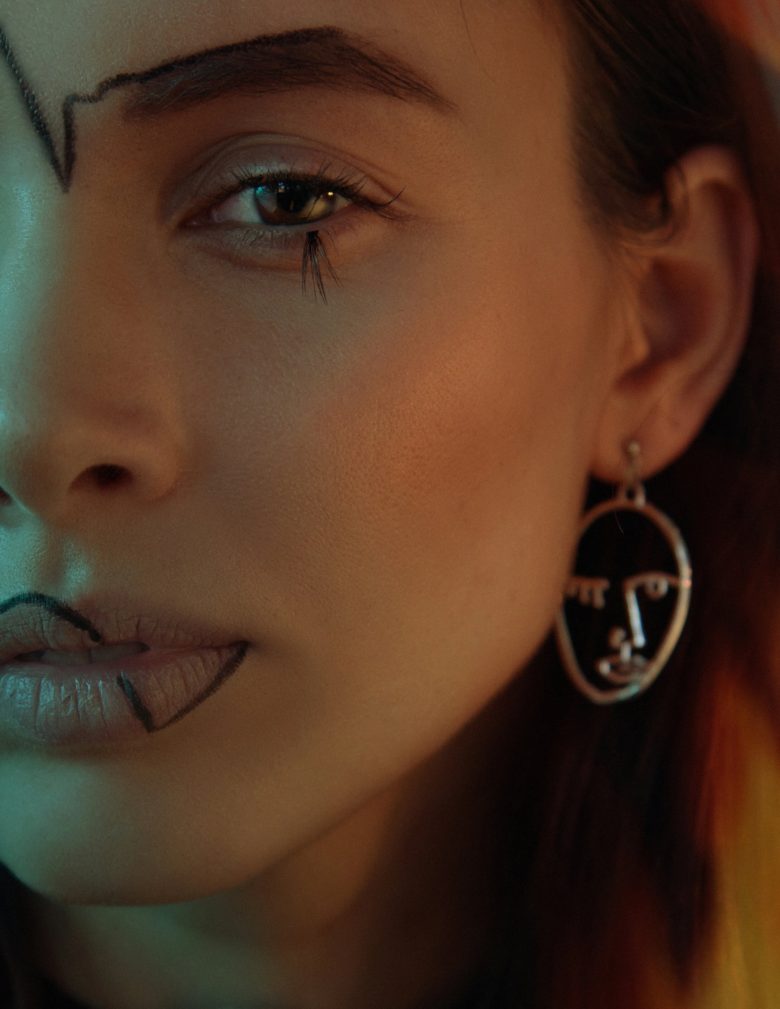 Photographer: Alena Gerasimova Female Model: Anastasia Nikonorova Makeup Artist: Oksana Maryenko Via officalkavyar