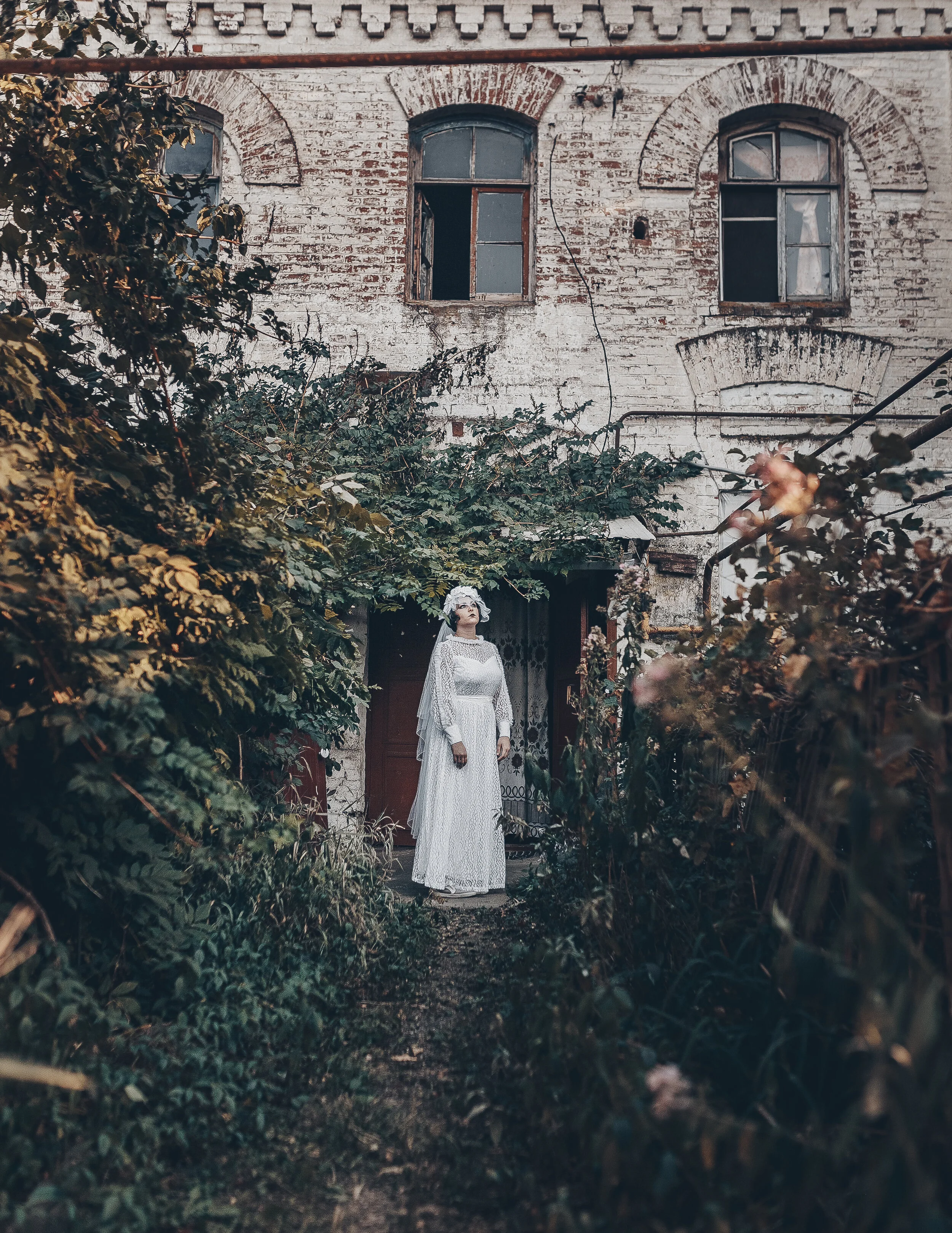 Photographer: Veronika Gergert Model: Lika Tremba Accessory Designer: Angelika Maralova Accessory Designer: __florange__arm