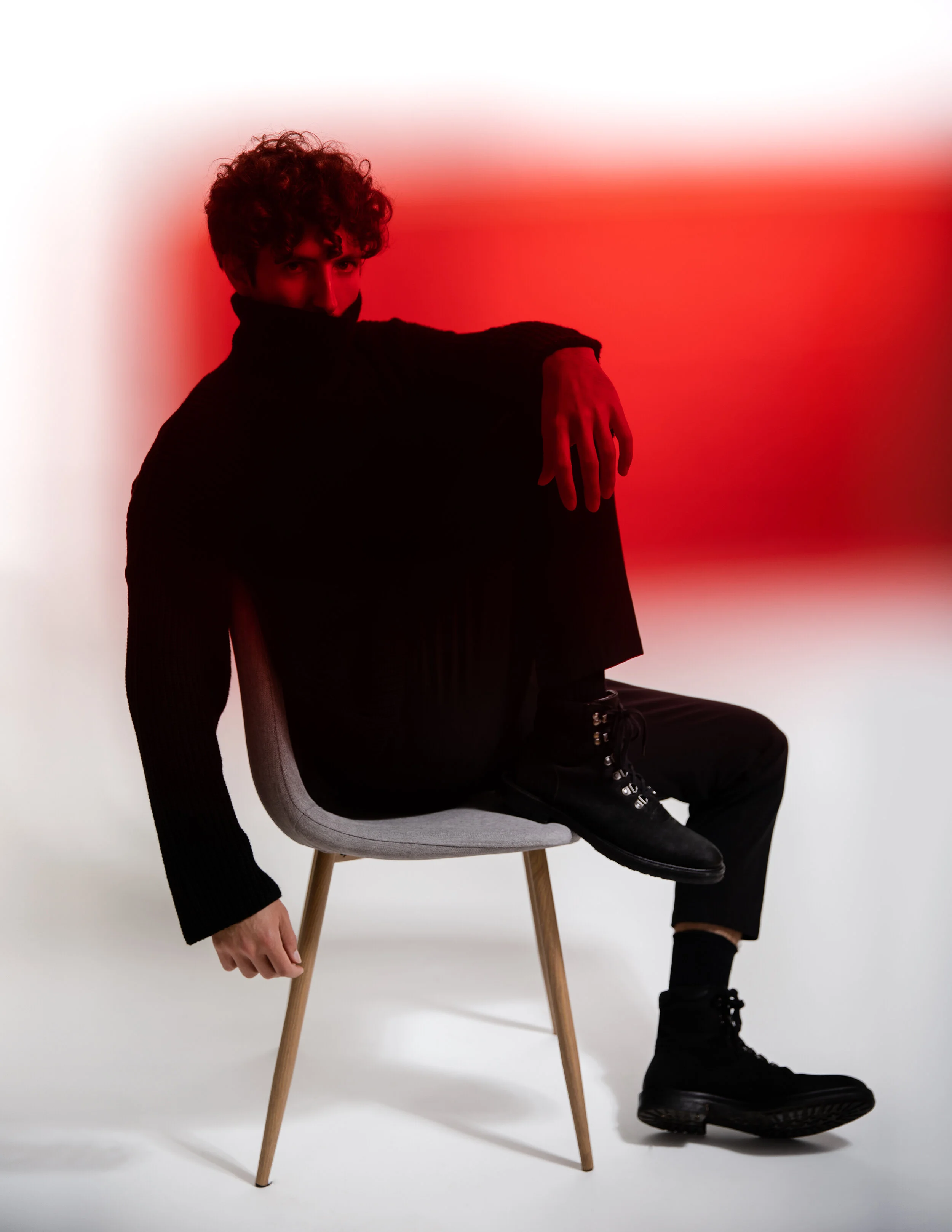 Photographer: Simone Gernhardt Wardrobe Stylist/Male Model: Victor Peterszegi Lens Brand Used: Lensbaby Via:@officalkavyar