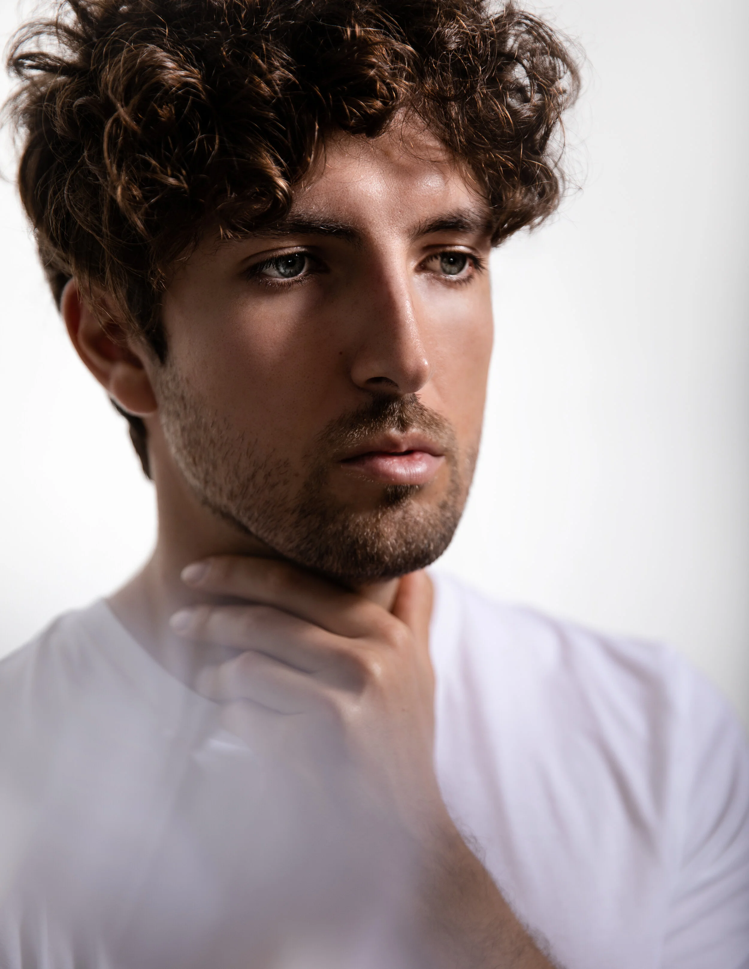 Photographer: Simone Gernhardt Wardrobe Stylist/Male Model: Victor Peterszegi Lens Brand Used: Lensbaby Via:@officalkavyar