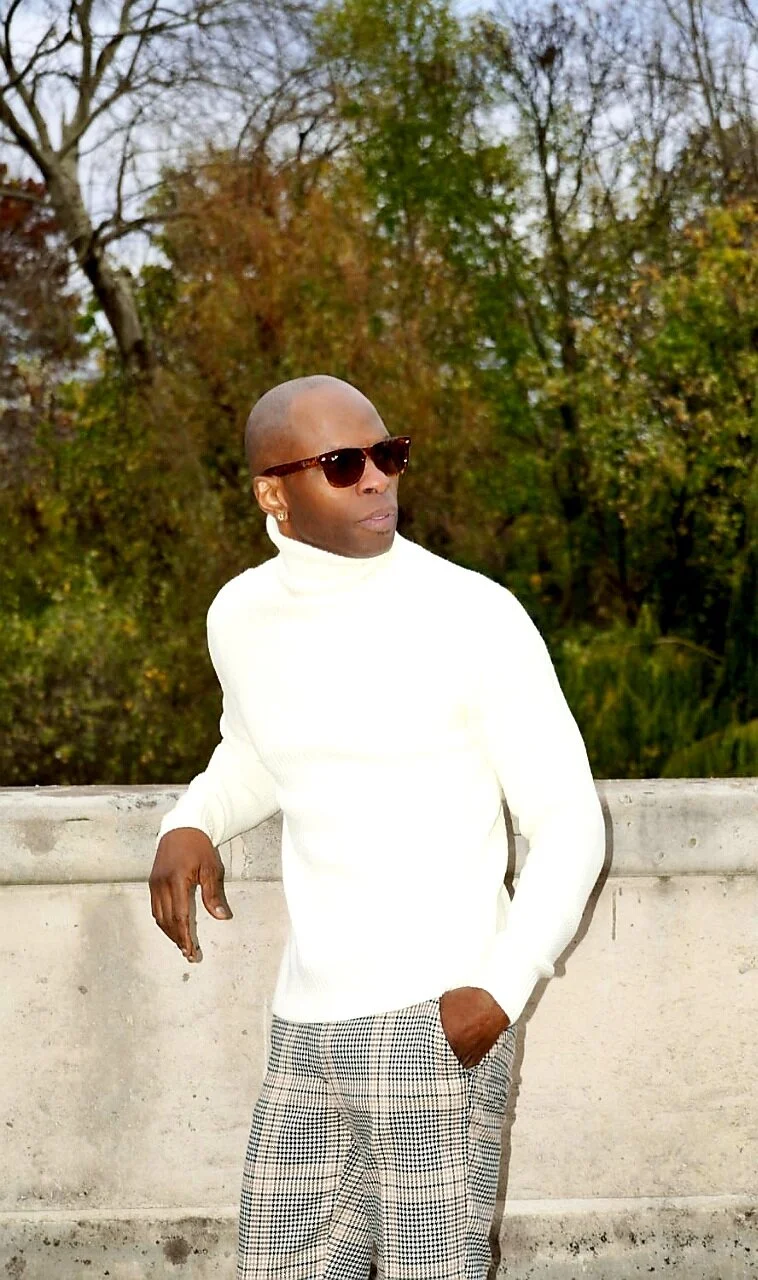 Model: Timothy Robinson Photographer: Vpv Photographer Wardrobe, Timothy Robinson Location : Buckingham Palace