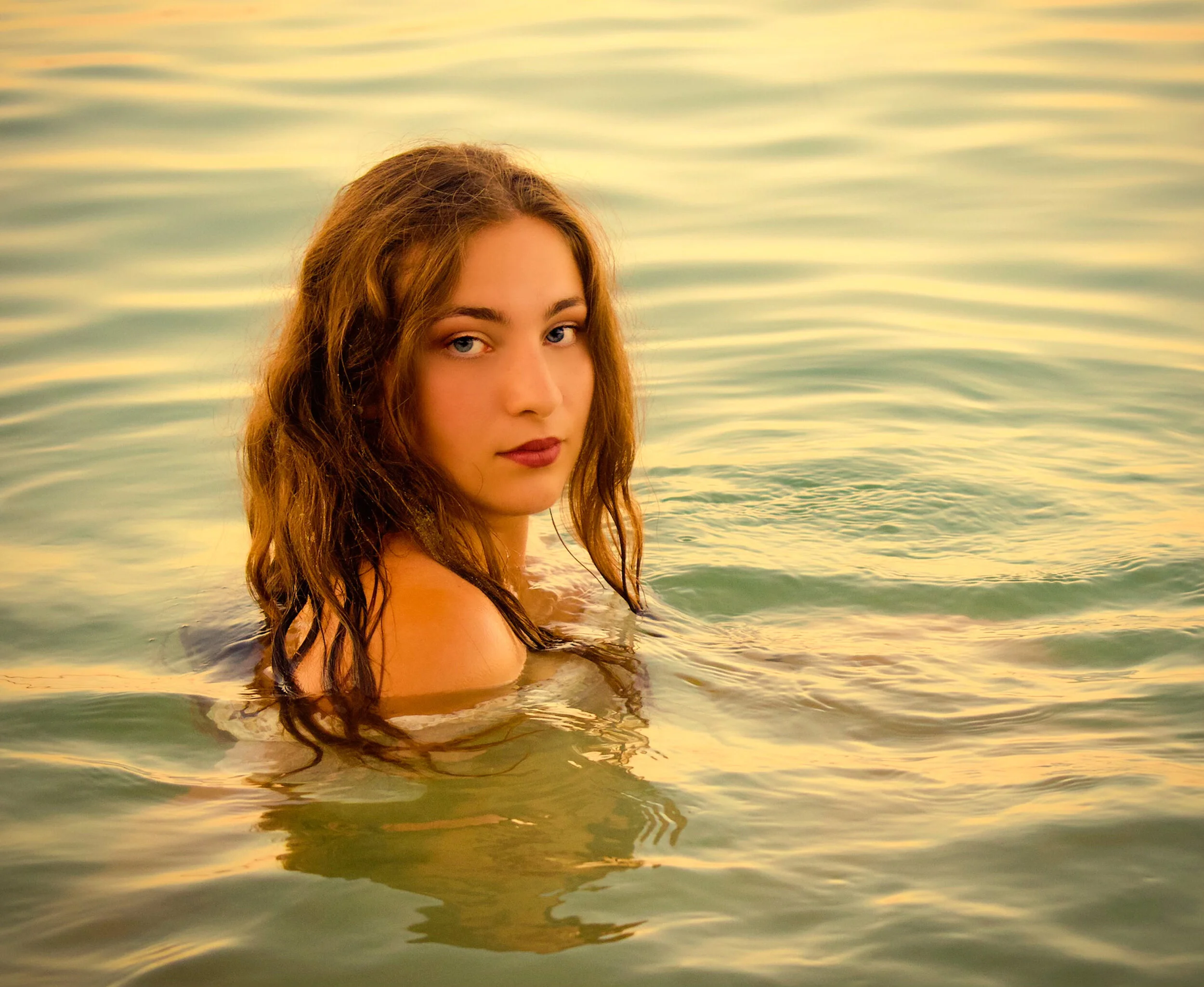 Photographer: lara lonzar Female Model: Gaia Dimina
