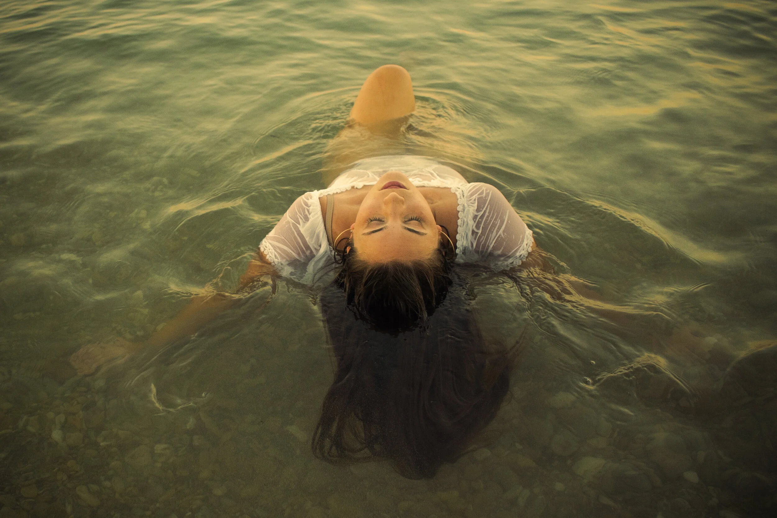 Photographer: lara lonzar Female Model: Gaia Dimina