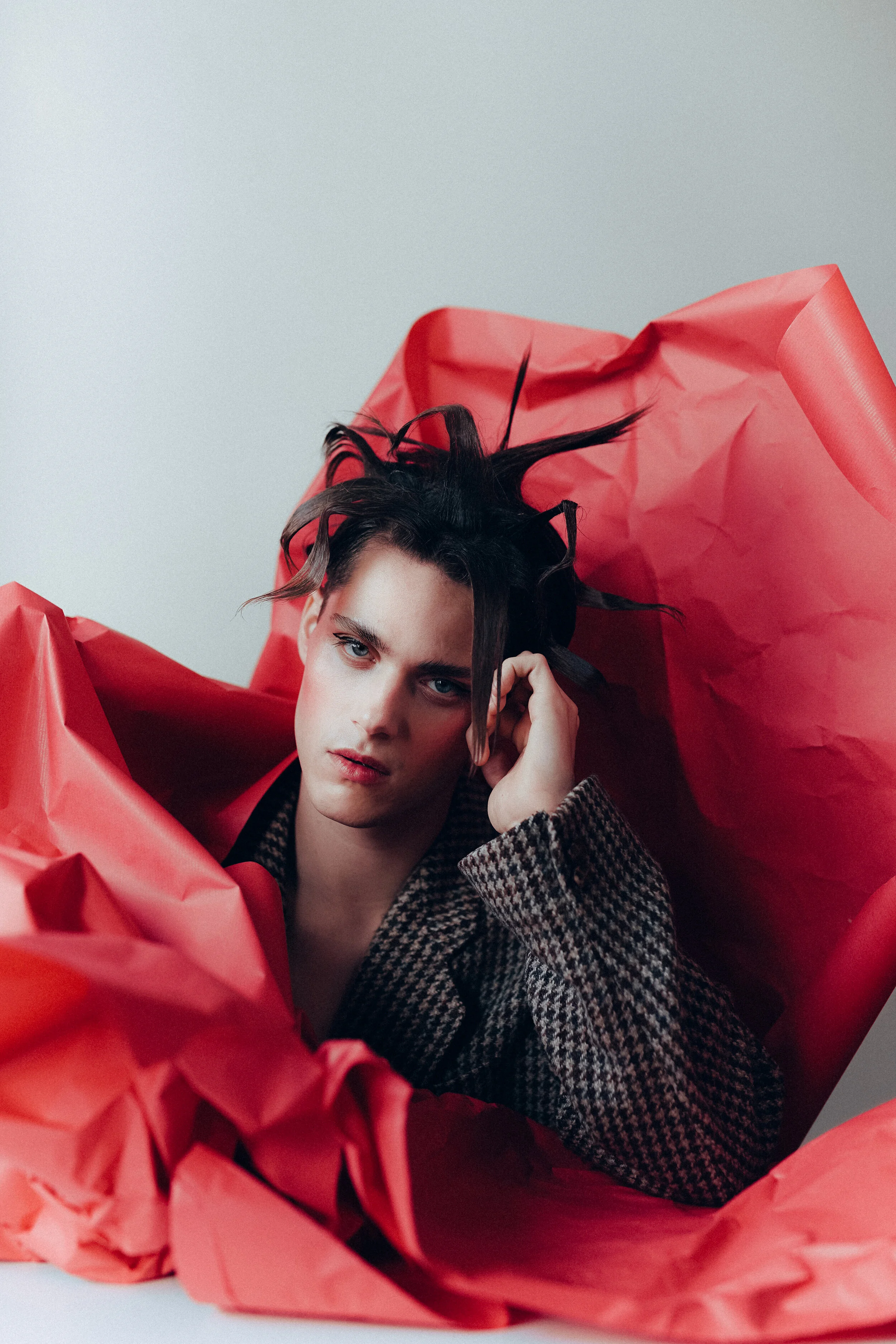Photographer: Sébastien Marchand Model: Sylvain Sencier @Enjoy Model Hair Stylist: Tessa Hamani Makeup Artist: Allimakeup Wardrobe Credits: Coat : Vintage