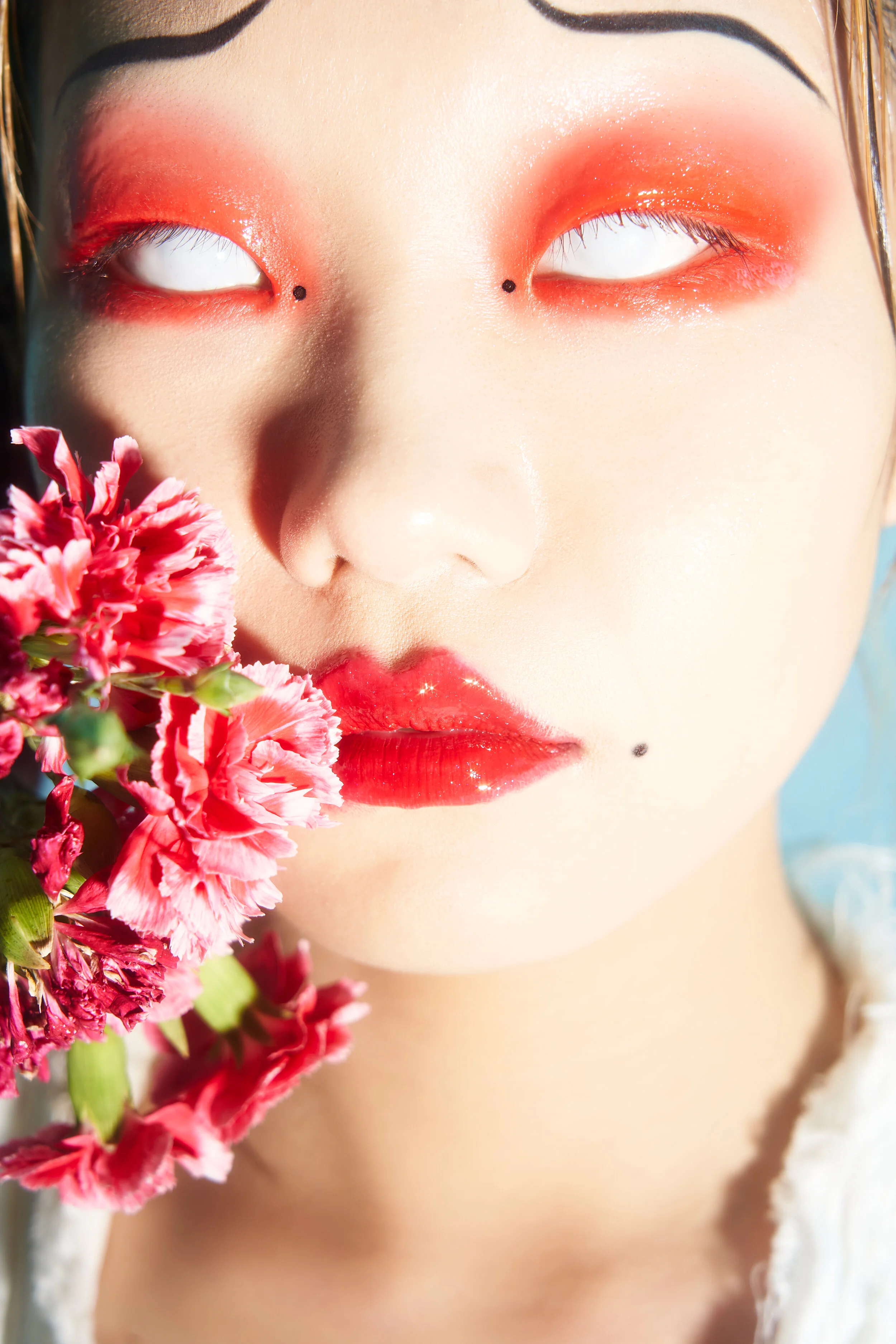 Photographer: Alex Lv Female Model/Fashion Designer/Makeup Artist/Hair Stylist: Jiaxuan Li