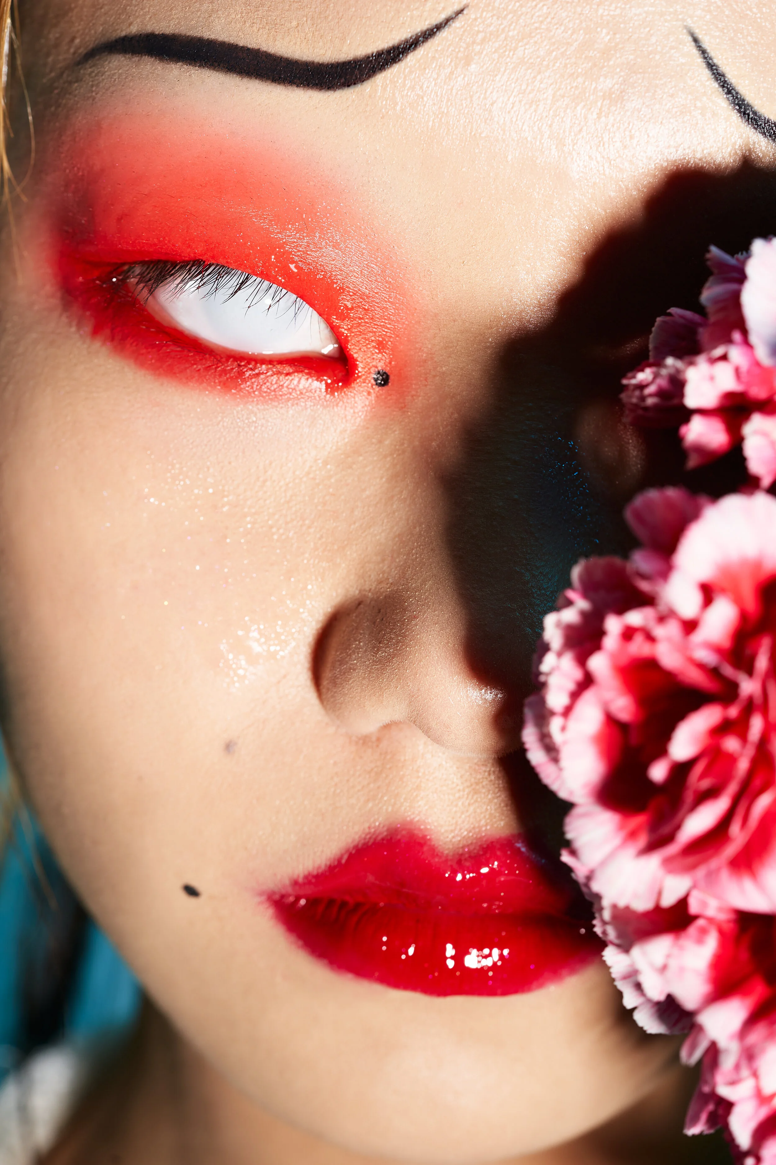 Photographer: Alex Lv Female Model/Fashion Designer/Makeup Artist/Hair Stylist: Jiaxuan Li