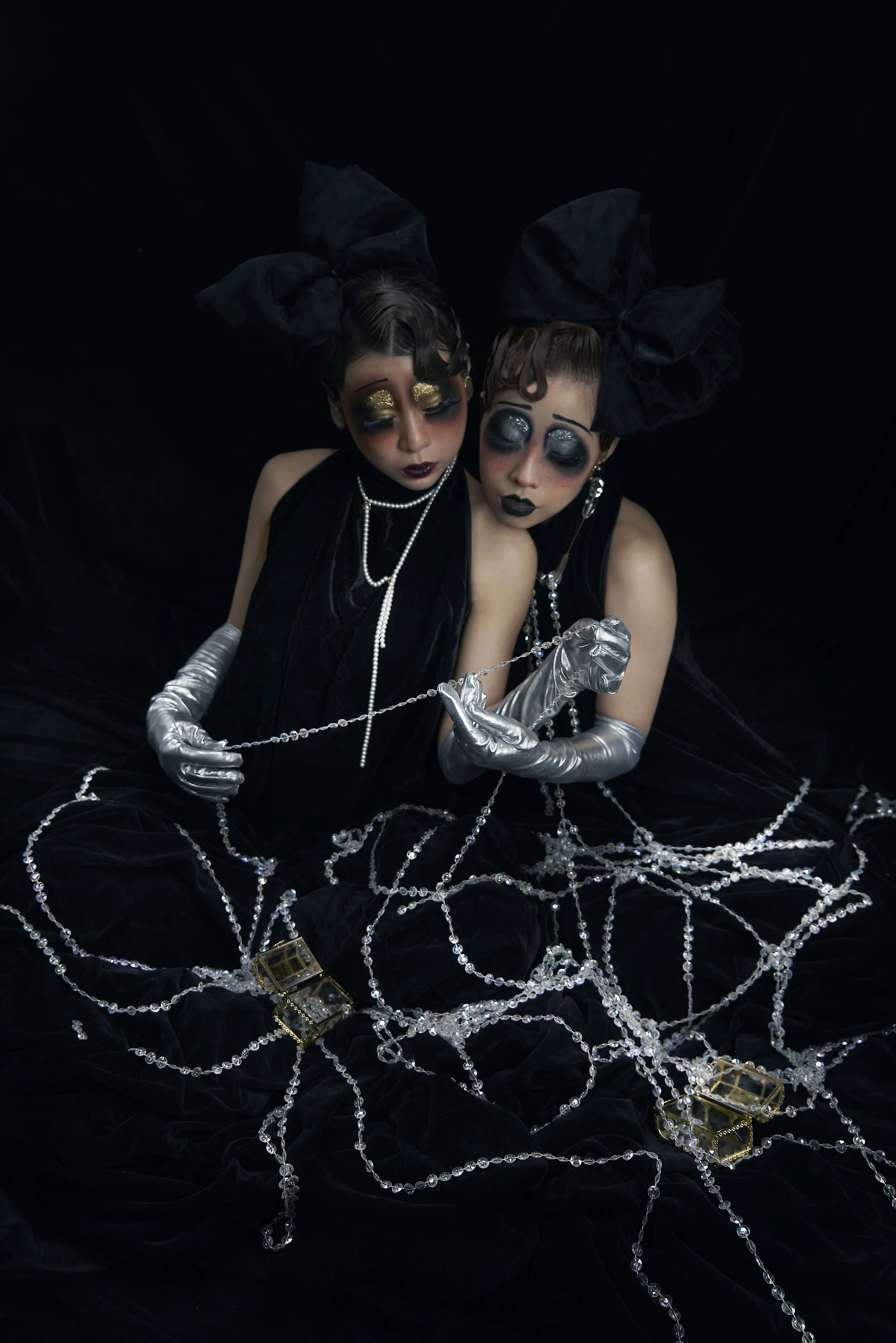 Photographer: Kelvin Hui Female Model: Hana Lau Art Director/Makeup Artist/Hair Stylist: Kit Li Female Model: Aki Cheung Makeup Artist/Hair Stylist: Ar sze