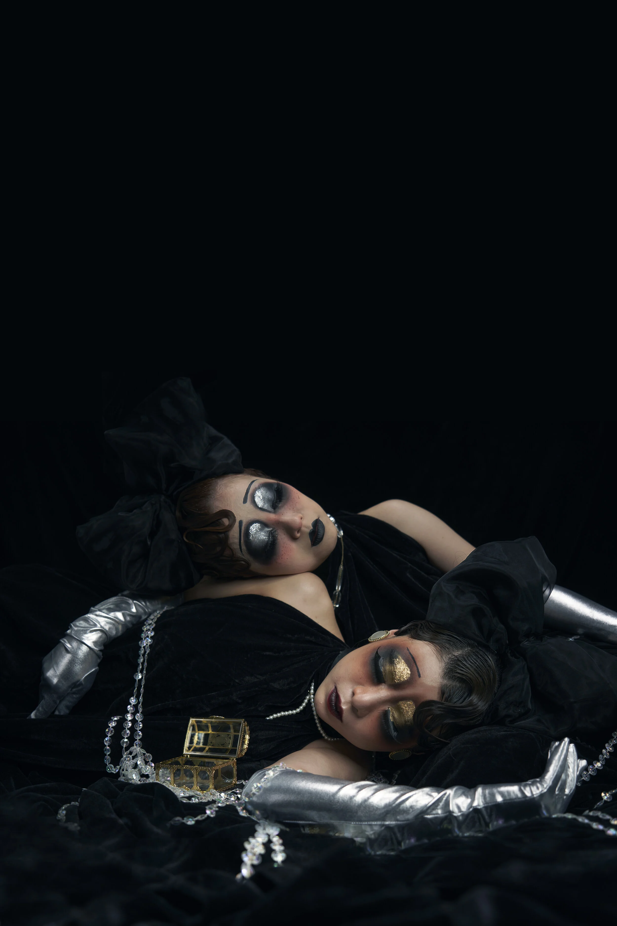 Art Director/Makeup Artist/Hair Stylist: Kit Li Makeup Artist/Hair Stylist: Ar sze Female Model: Aki Cheung Photographer: Kelvin Hui Female Model: Hana Lau