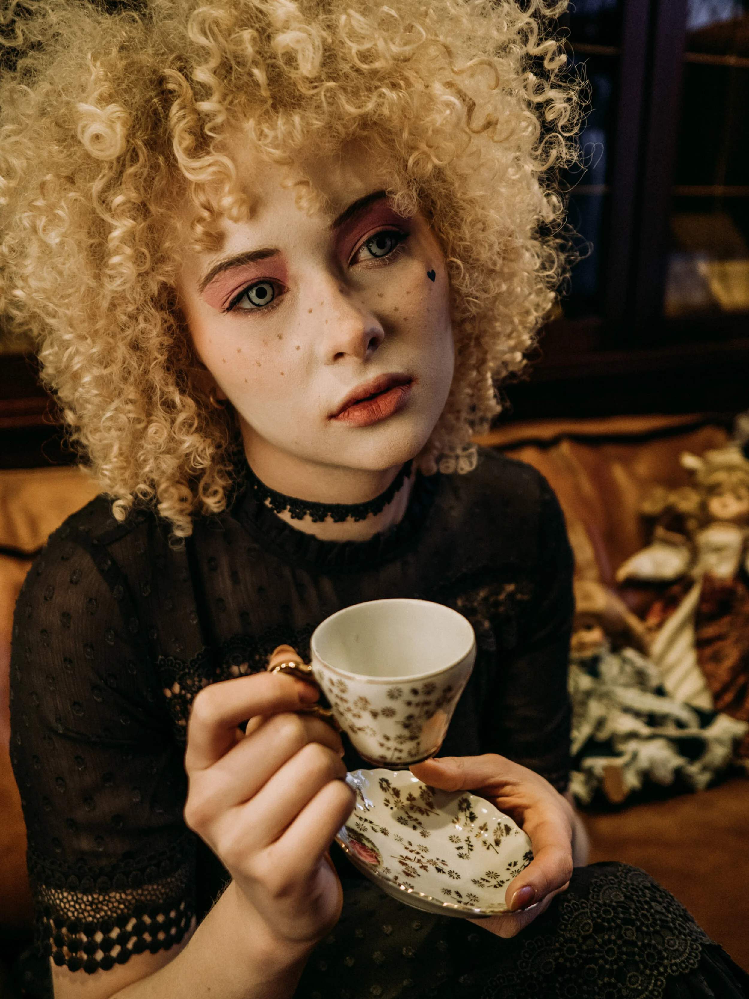 Photographer: Izabella Borycka Model: Malgorzata Golaszewska Makeup Artist: Dagbjört Arthursdóttir