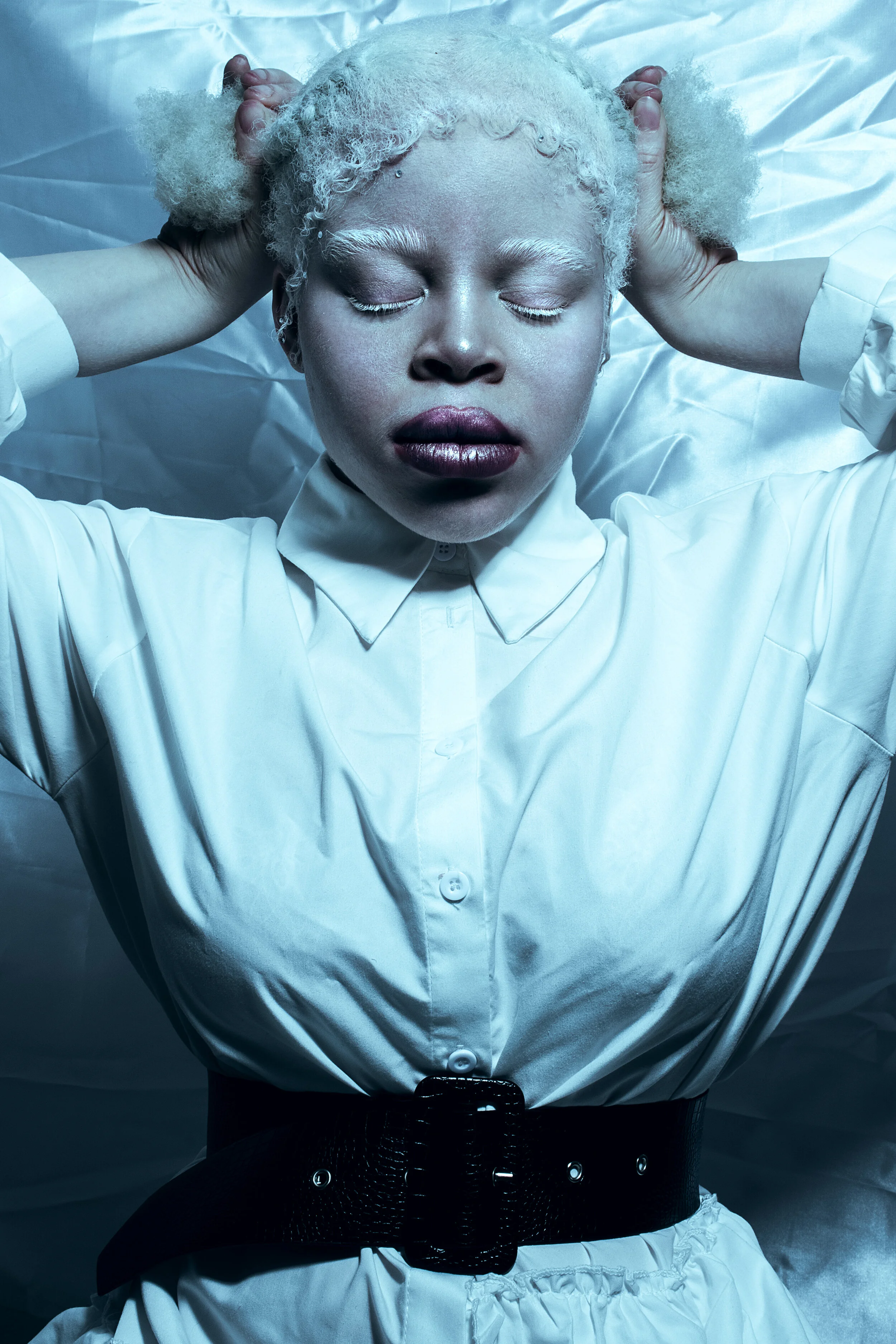 Photographer: Florine Vialle Female Model: Reine Etalle Makeup Artist: Francisca