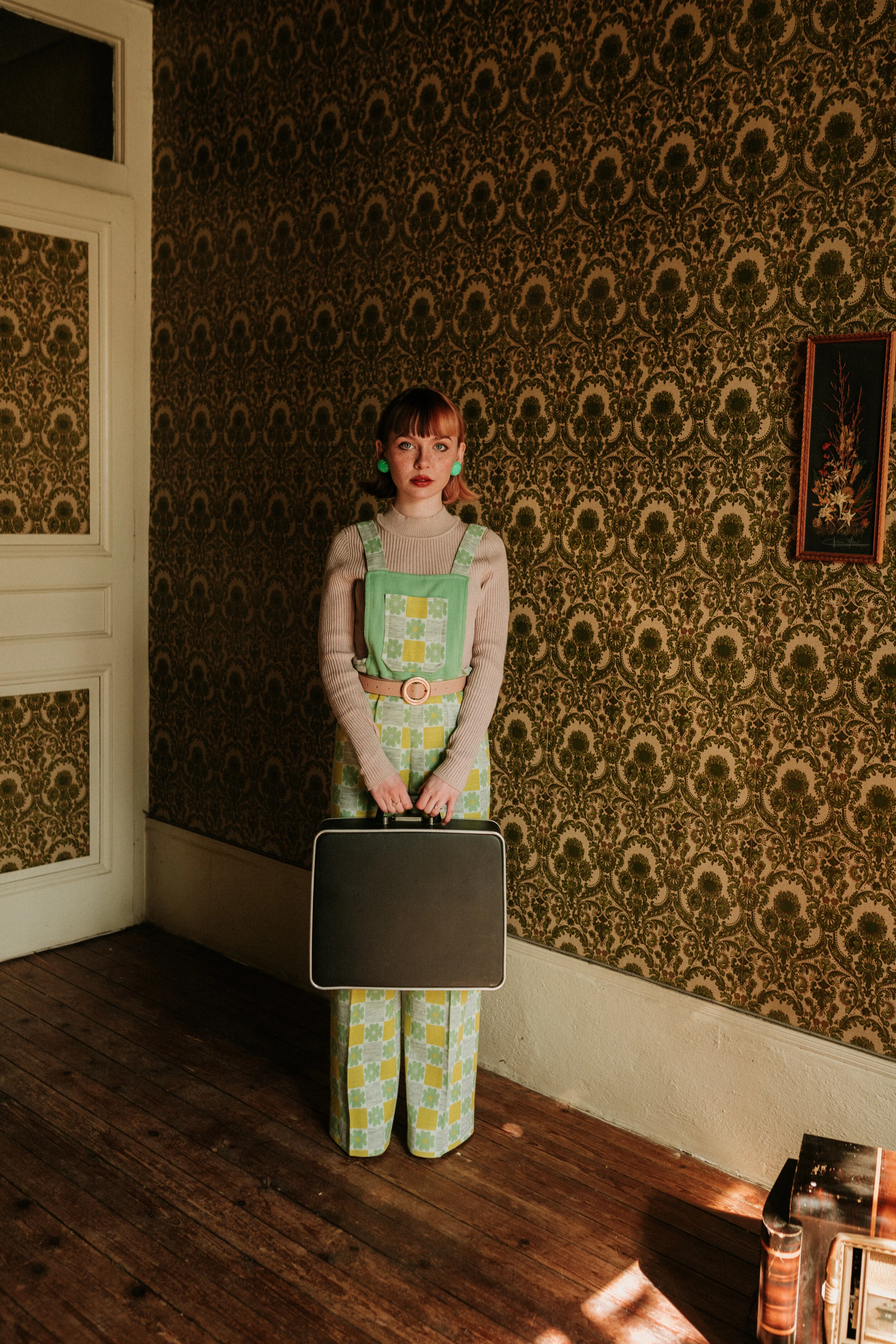 Photographer: Anne-Sophie Benoit Model: Captain Pooky Makeup Artist/Hair Stylist: Laurette Darnault Assistant: Briac Durand Wardrobe Stylist: Zero Katre Wardrobe Credits: Vintage clothes: @fripesketchup Suitcase: @magasinlaptitepuce