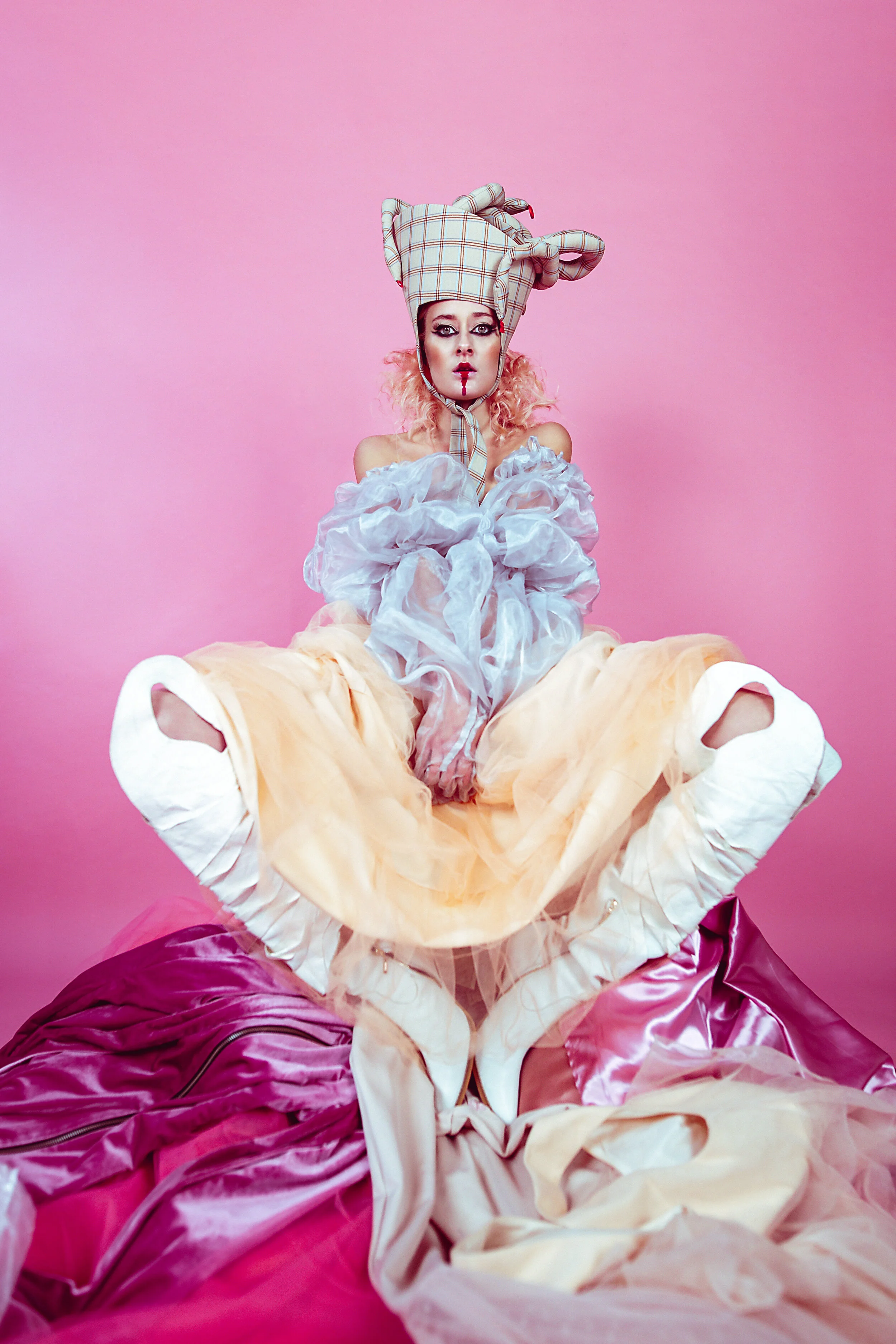 Photographer: Adrianna Kunikowska Model: Frost Magdalena Makeup Artist: Klaudia Kot Fashion Designer: Marta Kowalska Stylist: Katarzyna Bukowska Fashion Designer: Anastasiya Zaretskaya Fashion Designer: Filip Kozak Wardrobe Credits: Glo