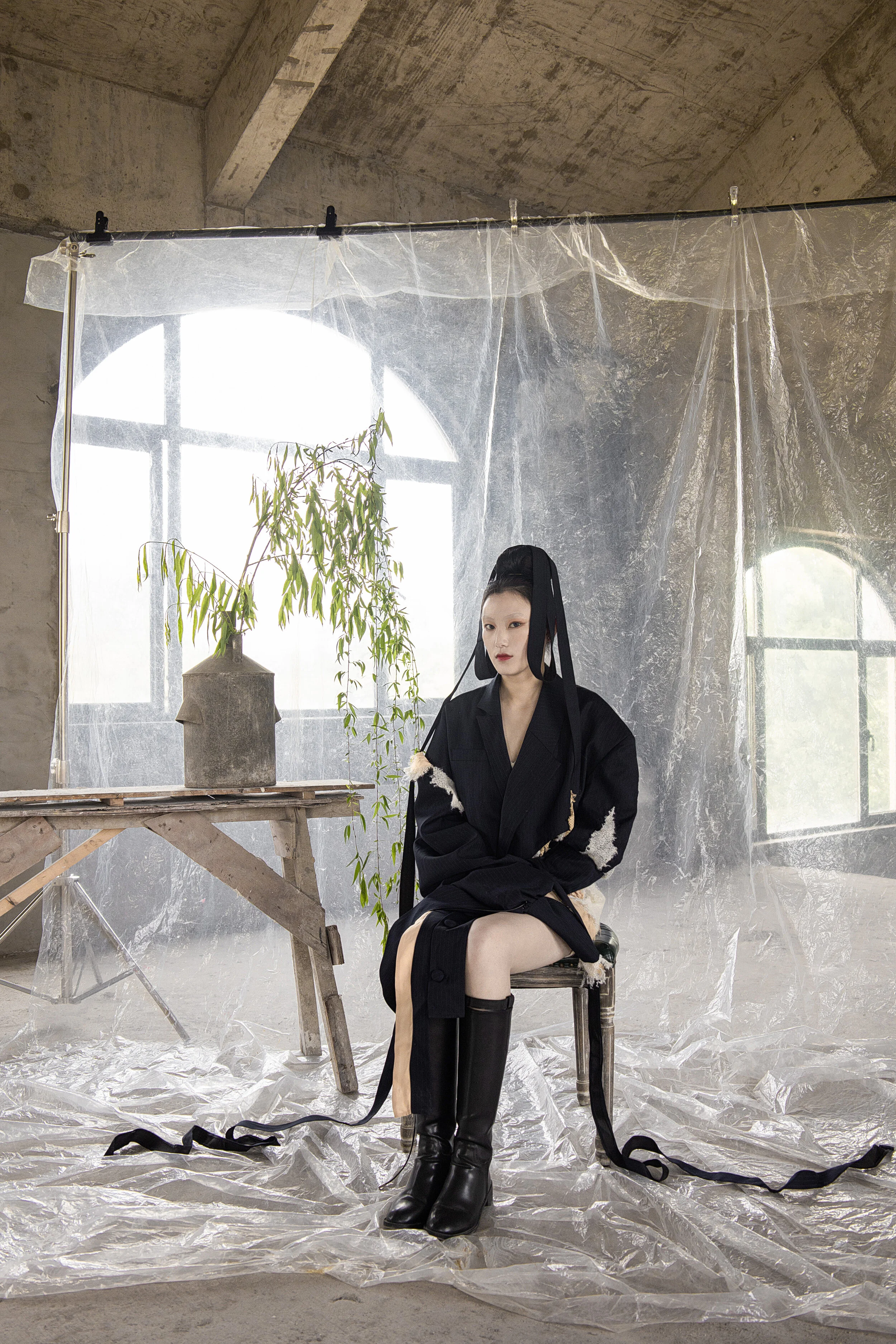 Photographer: Felix Yao Model: Lee Makeup Artist: San Fashion Designer: HongYing Chen