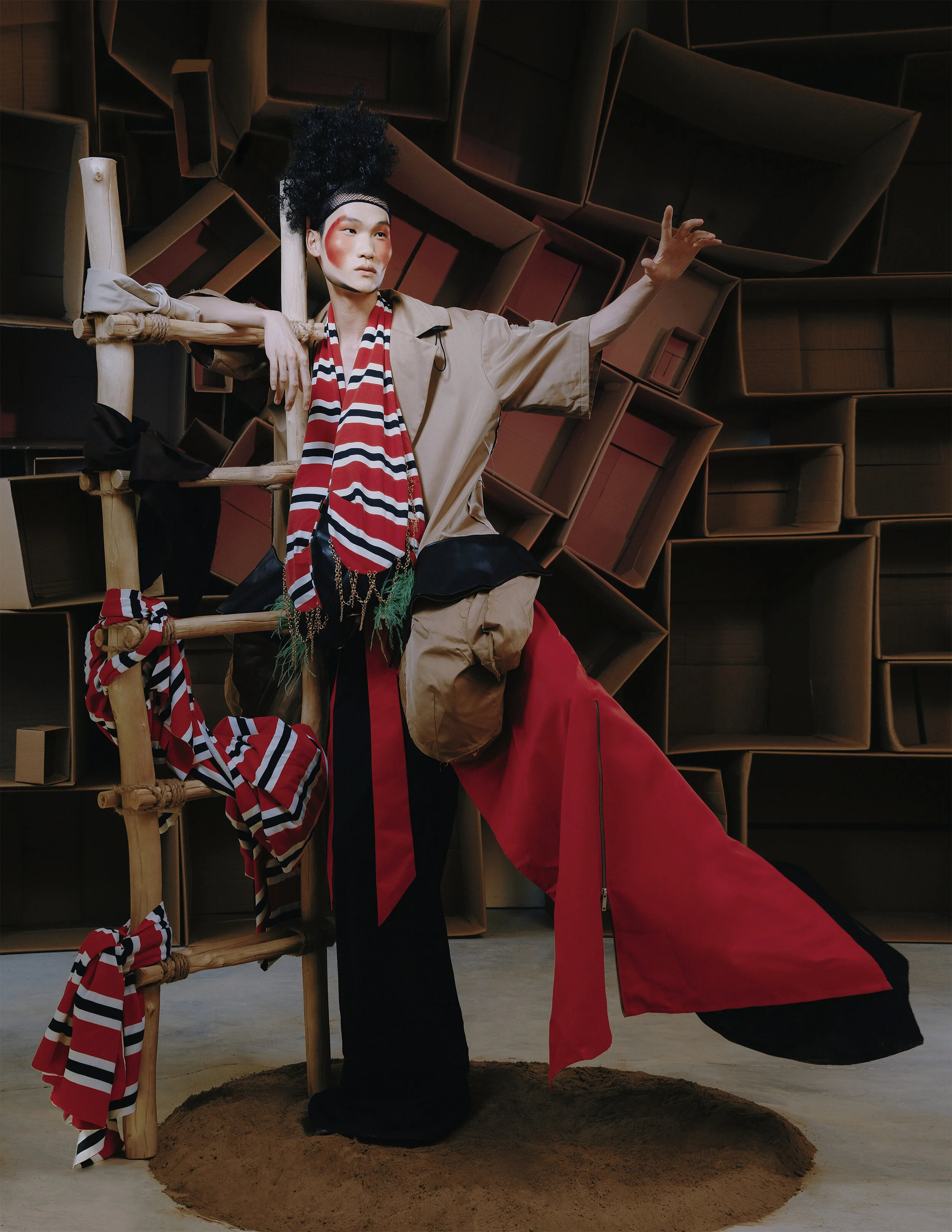 Photographer: heathluca Model: Nicking ming Makeup Artist: Mandy Zhan Set Designer: Zou ZhiJia Creative Director: Da Shan