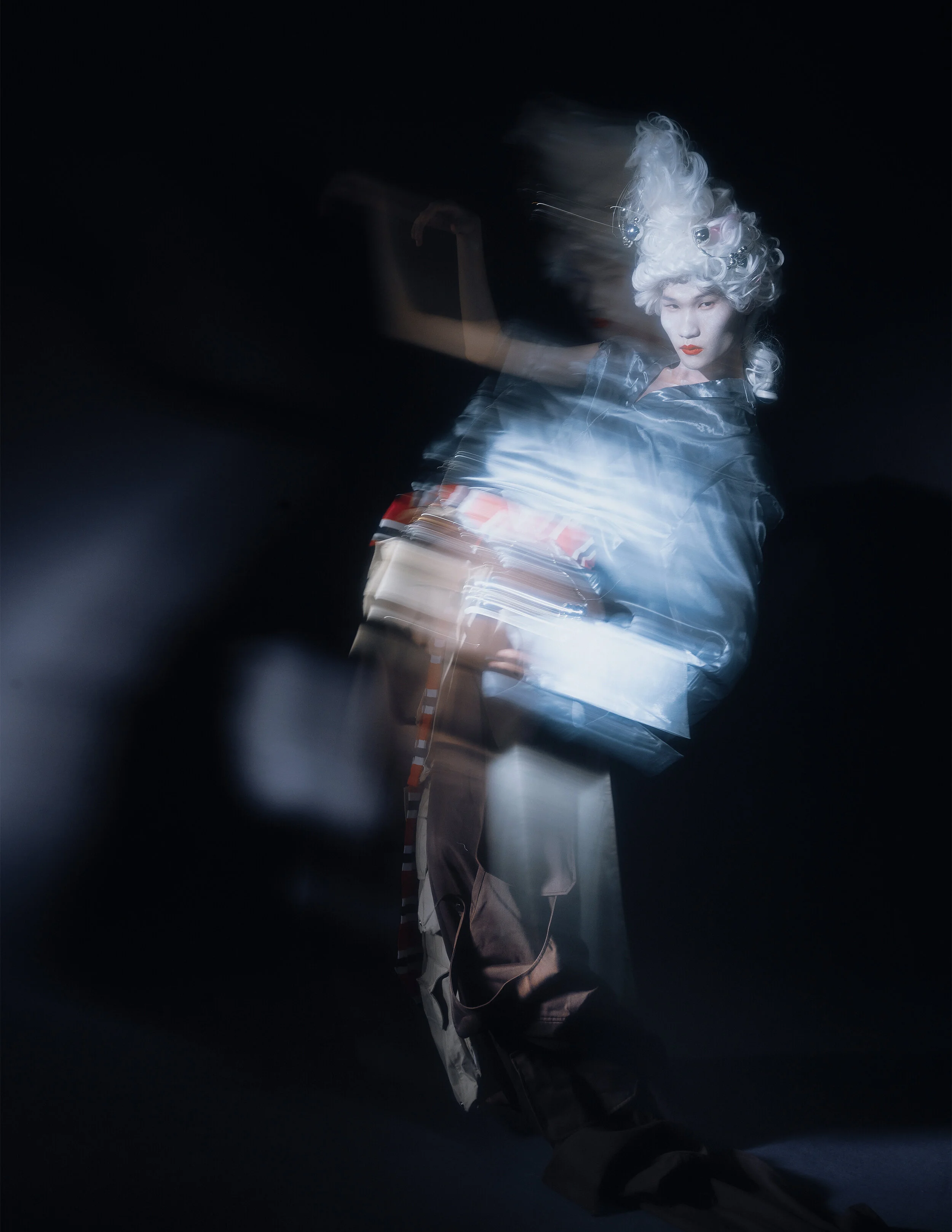 Photographer: heathluca Model: Nicking ming Makeup Artist: Mandy Zhan Set Designer: Zou ZhiJia Creative Director: Da Shan