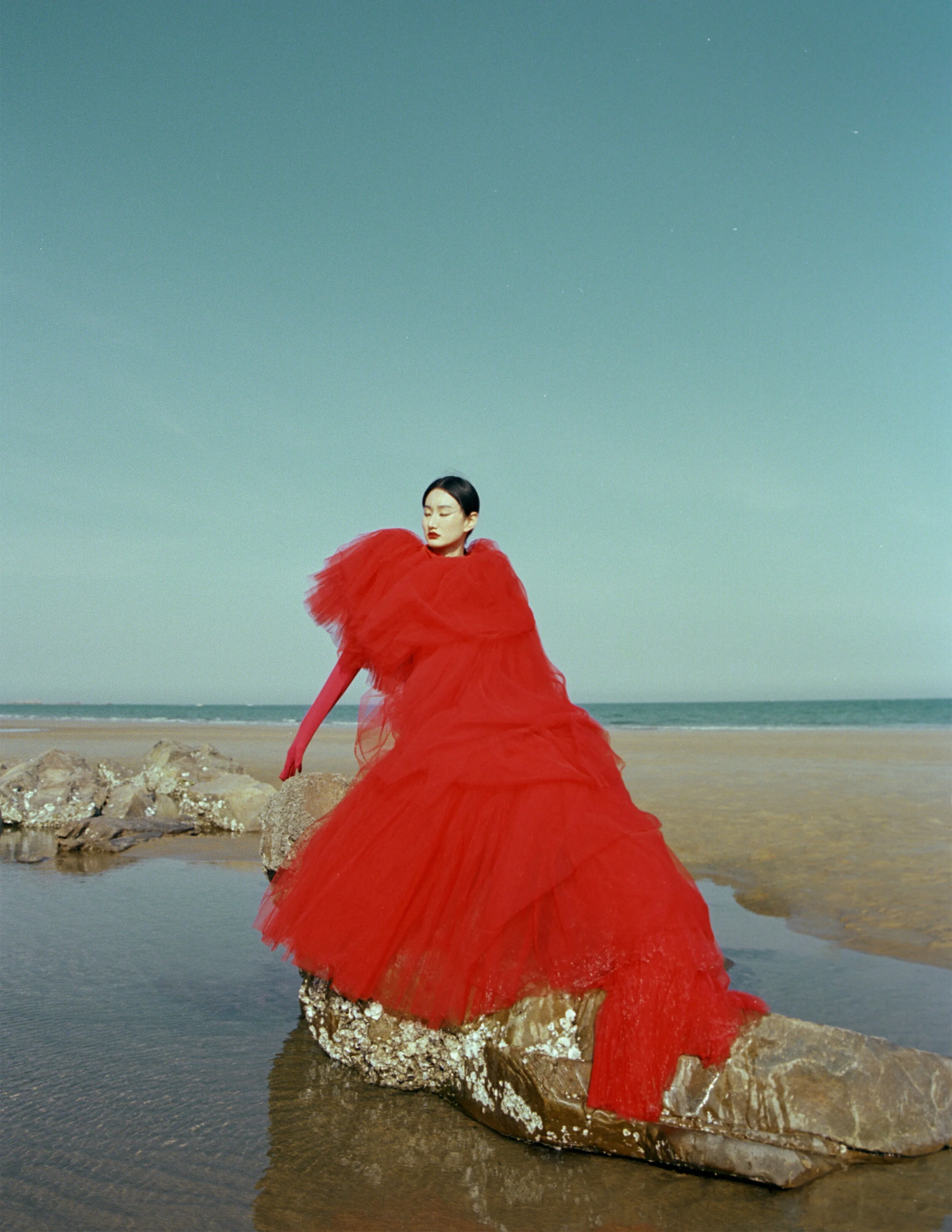 Photographer: Yiran Wang Model: Cheng Li Wardrobe:Yiwei Wu