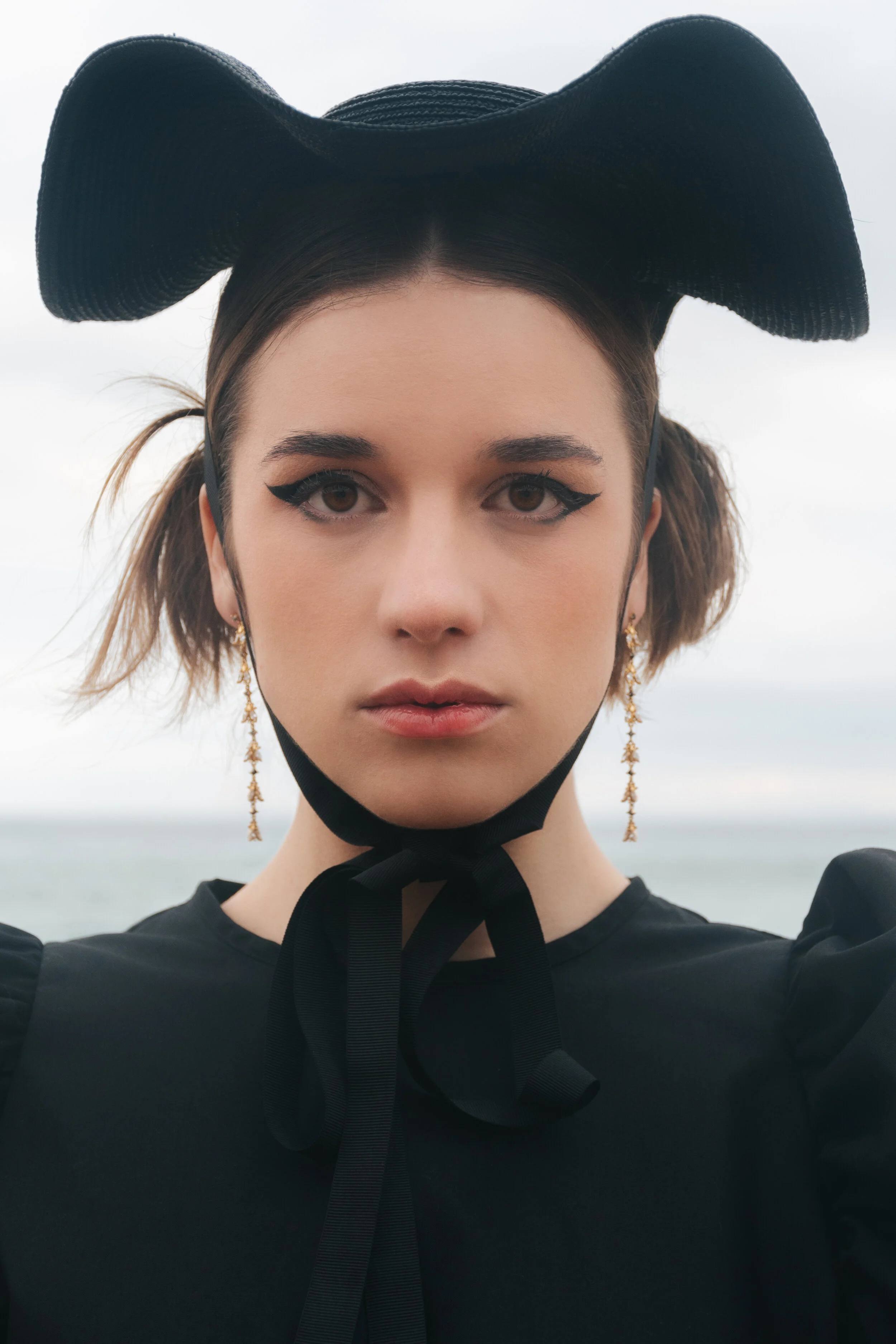 Photographer/Retoucher: Laura Moreno Model: Victoria Gaztañaga @@miah_management Makeup Artist: Julie Gallego Makeup Artist: Rebeca Díaz Hair Stylist: Helena Sancho Wardrobe Stylist: Clàudia Rios Sanchez Wardrobe Stylist/Creative Director: Mar