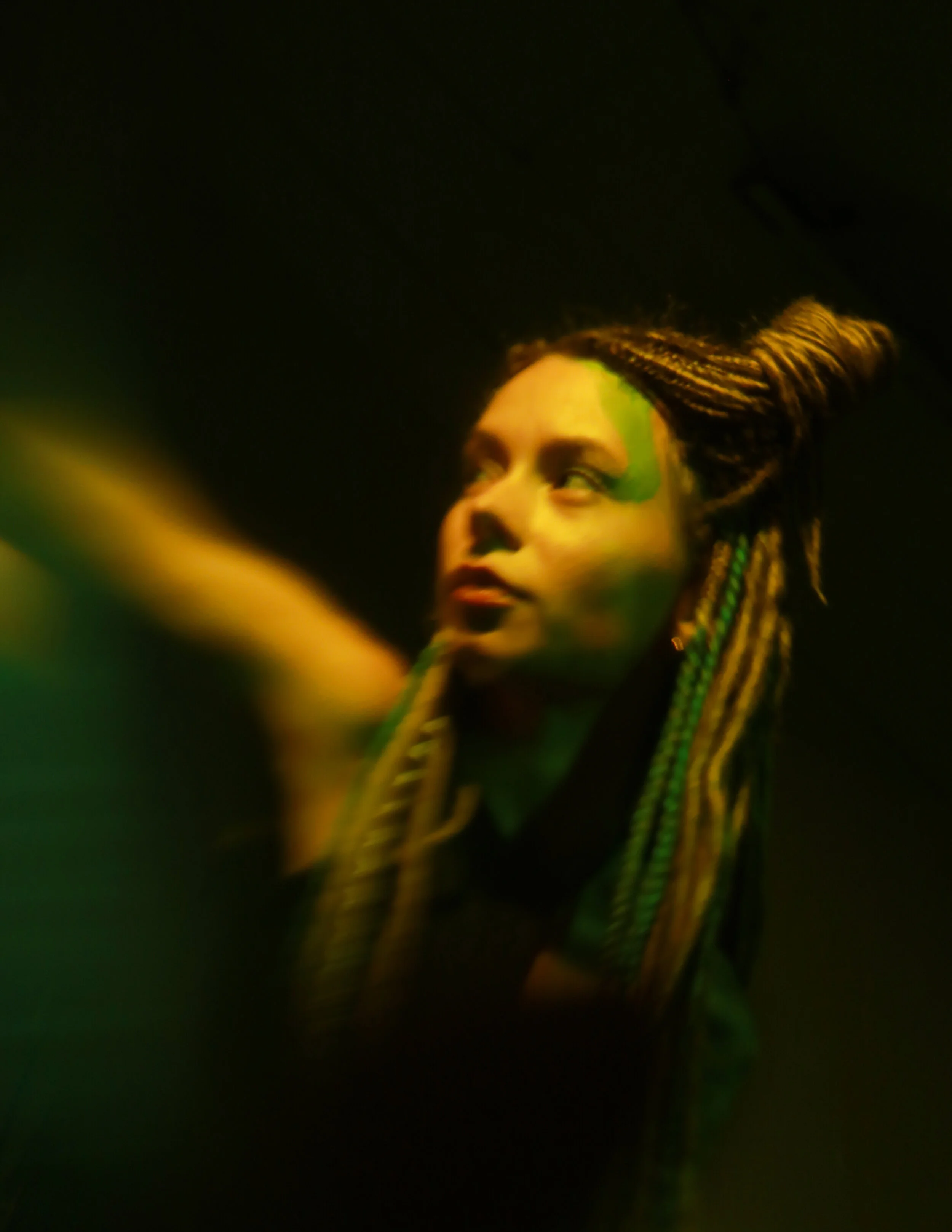 Photographer: Elizabeta Sulagaeva Female Model: Tanja Amelina Lighting Designer: Semen Antonov Stylist: Daria Nagornova