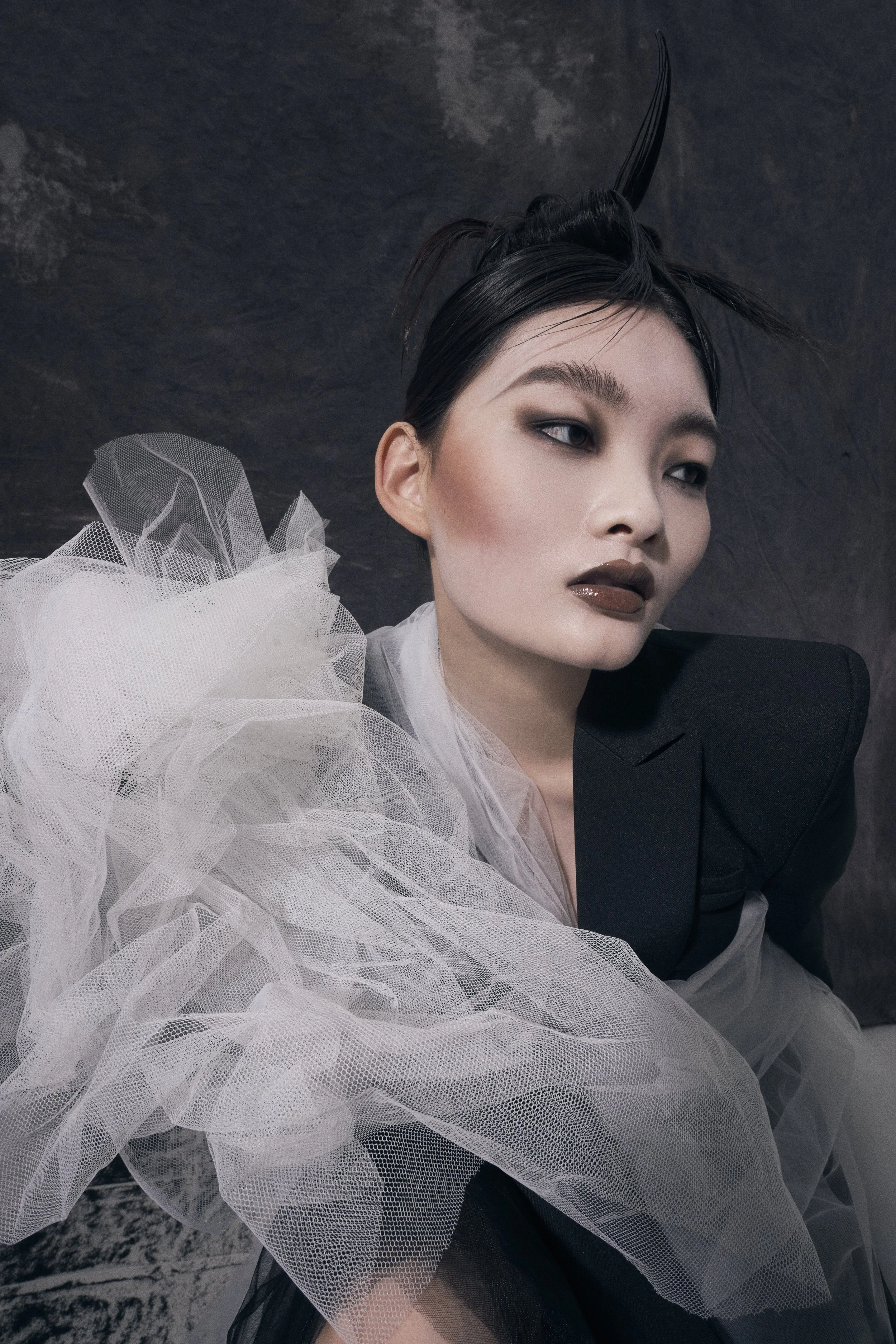 Photographer: Xiaoyu Dong Model: Xiangning Shi Makeup&hair: LULU Stylist: Jane Huang
