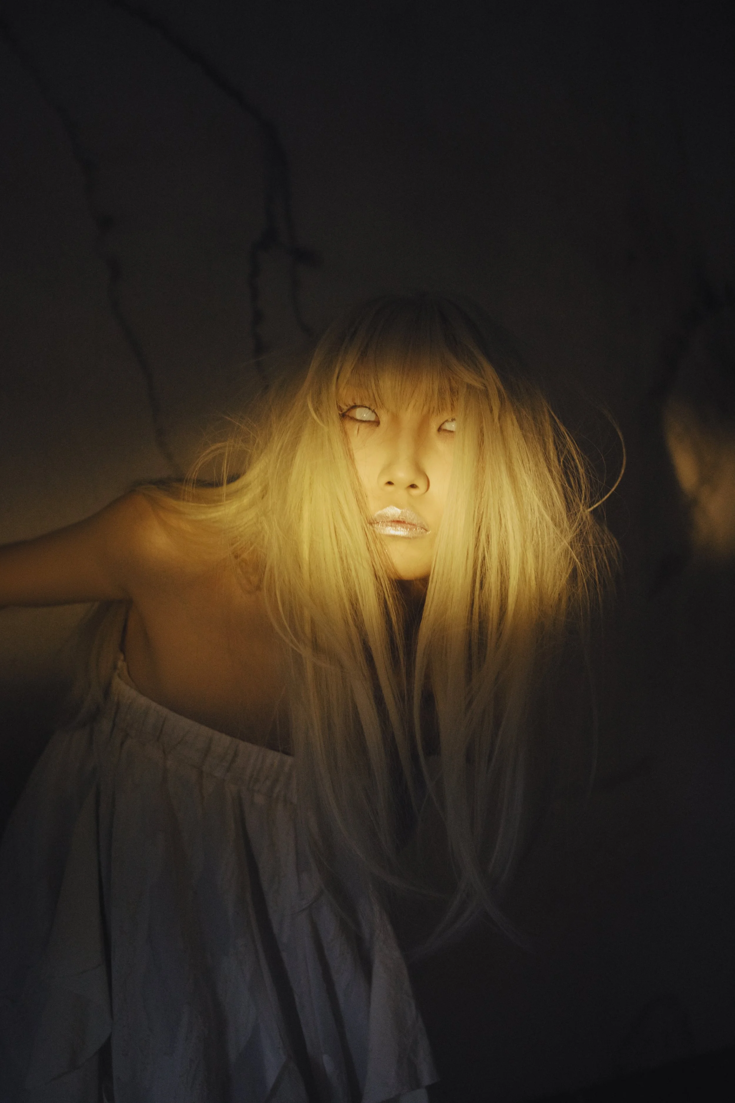 Photographer: 王子涵 Model: Xie Jingzhi Makeup Artist/Hair Stylist: Wang Han
