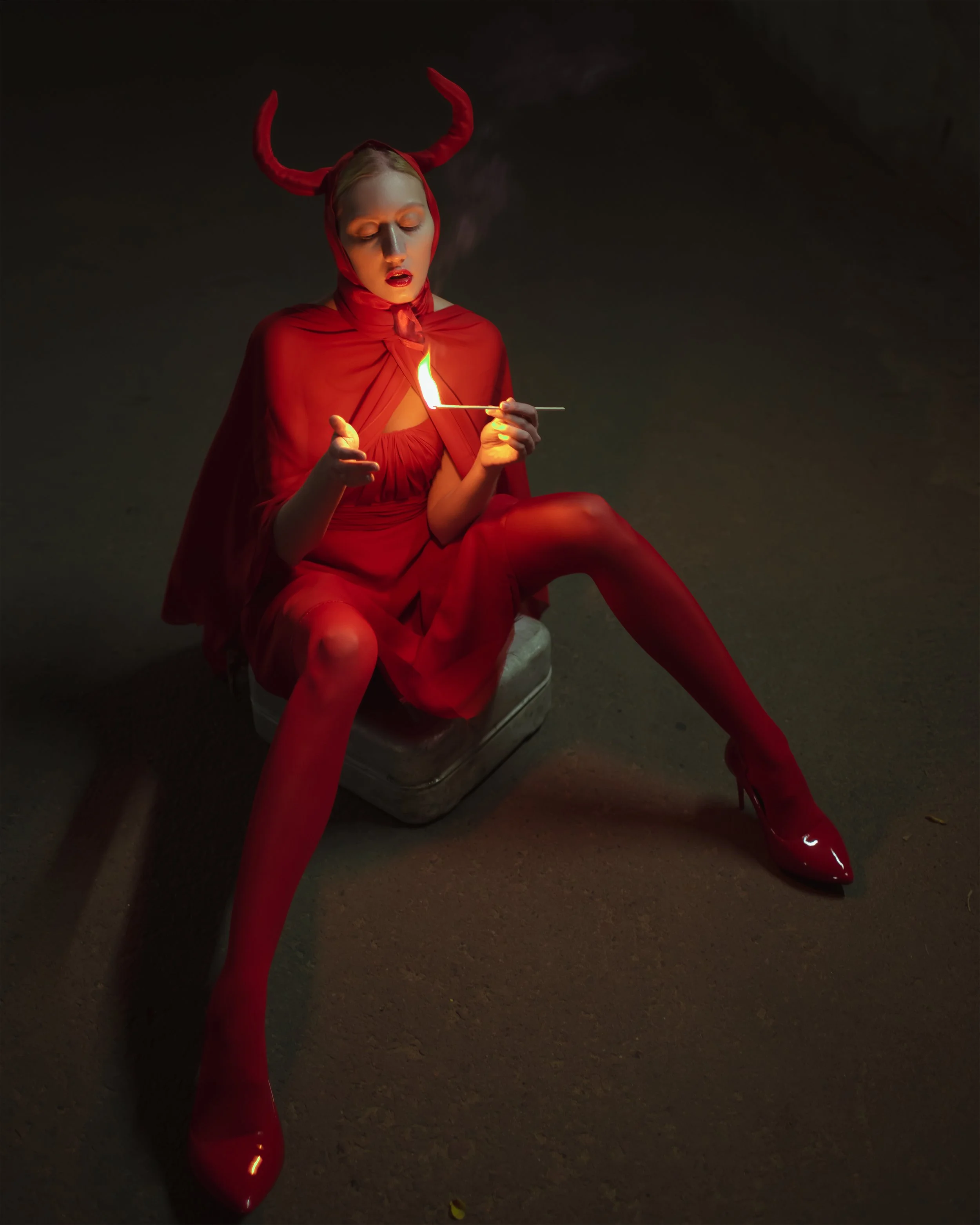 Photographer: Mila Voevodina Model: Lina Palaschenko The look is entirely handcrafted by Mila Vojvodina.