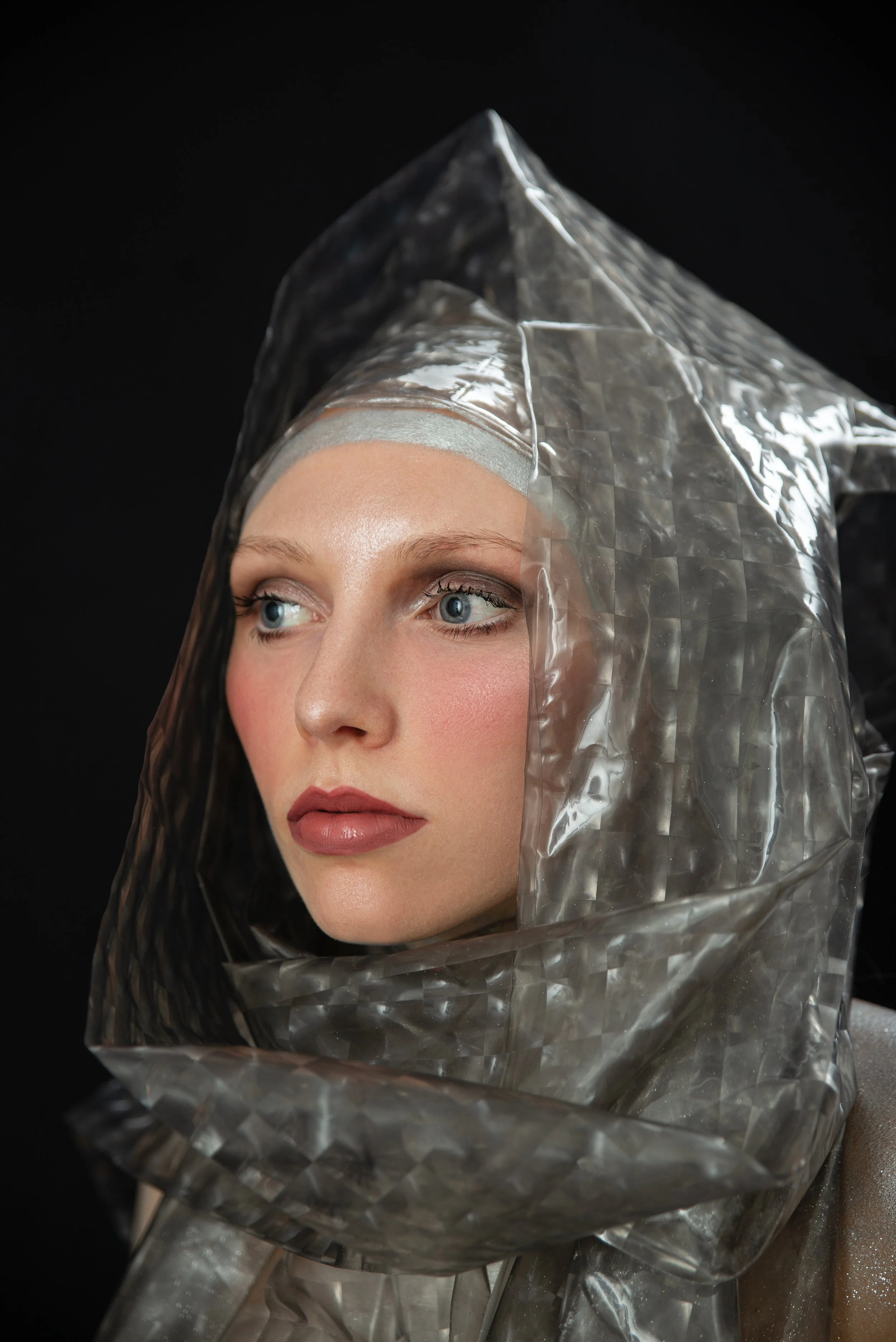 Photographer: Svetlana Kleymovych Female Model: Alena Streltsova Makeup Artist: Karolina Nevidovich Retoucher: Alena Normalnaya