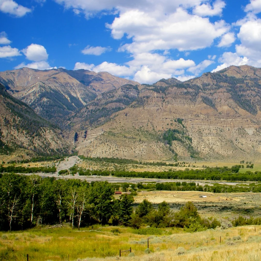 ranch-in-western-mountains.jpg