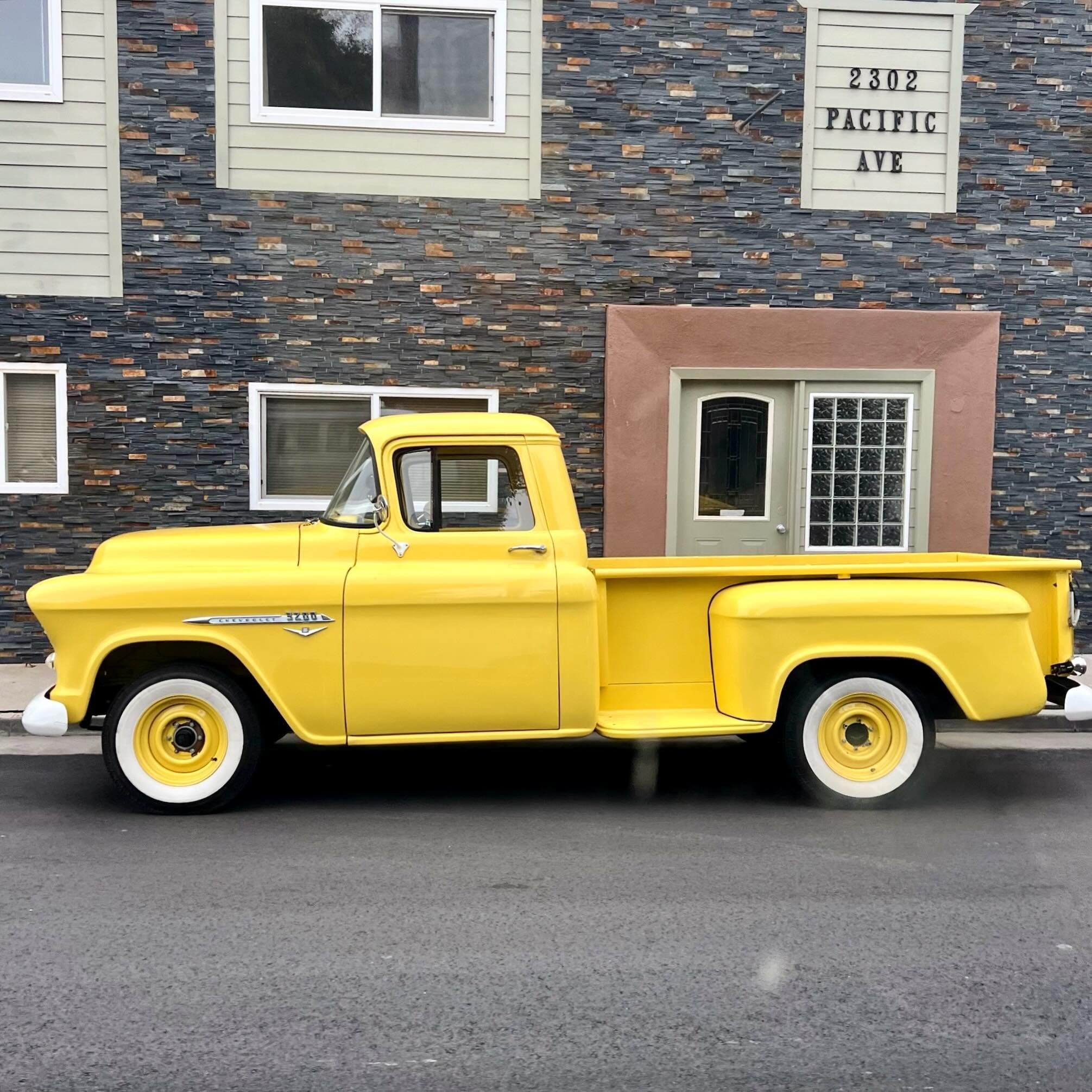 Dream truck 🍋
.
.
.
.
.
.
#truck #lemon #yellow #vintagetruck #sunmervibes #springvibes #whitewalls #whitewall #pickup #chevy  #chevytrucks