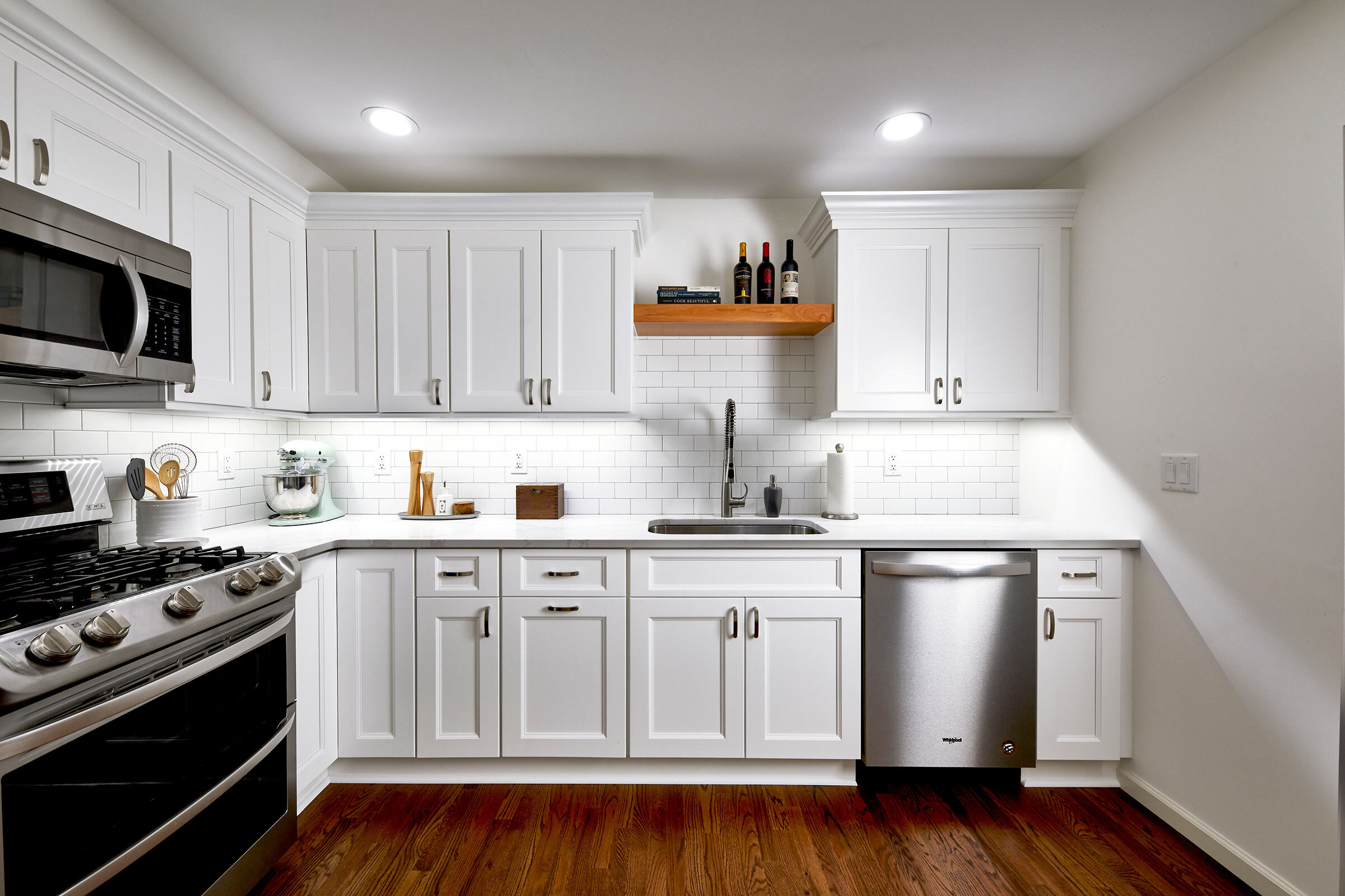 thompson-fine-home-renovations-kitchen-subway-tile-wood-2.jpg