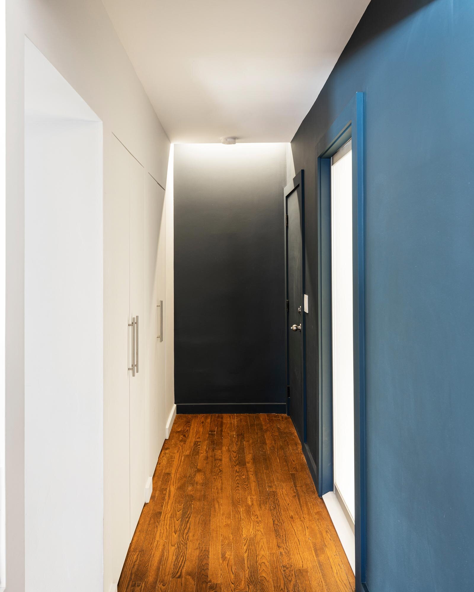thompson-renovation-recessed-lighting-hallway-jerseycity-contractor.jpg