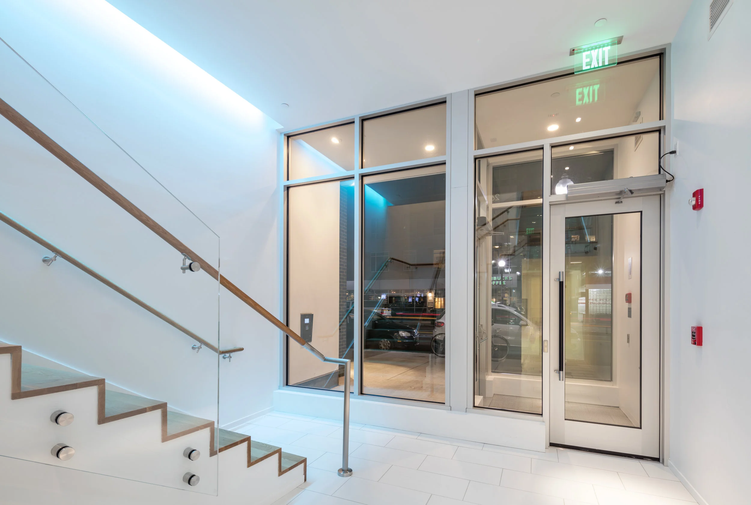 Lobby 10a.jpg