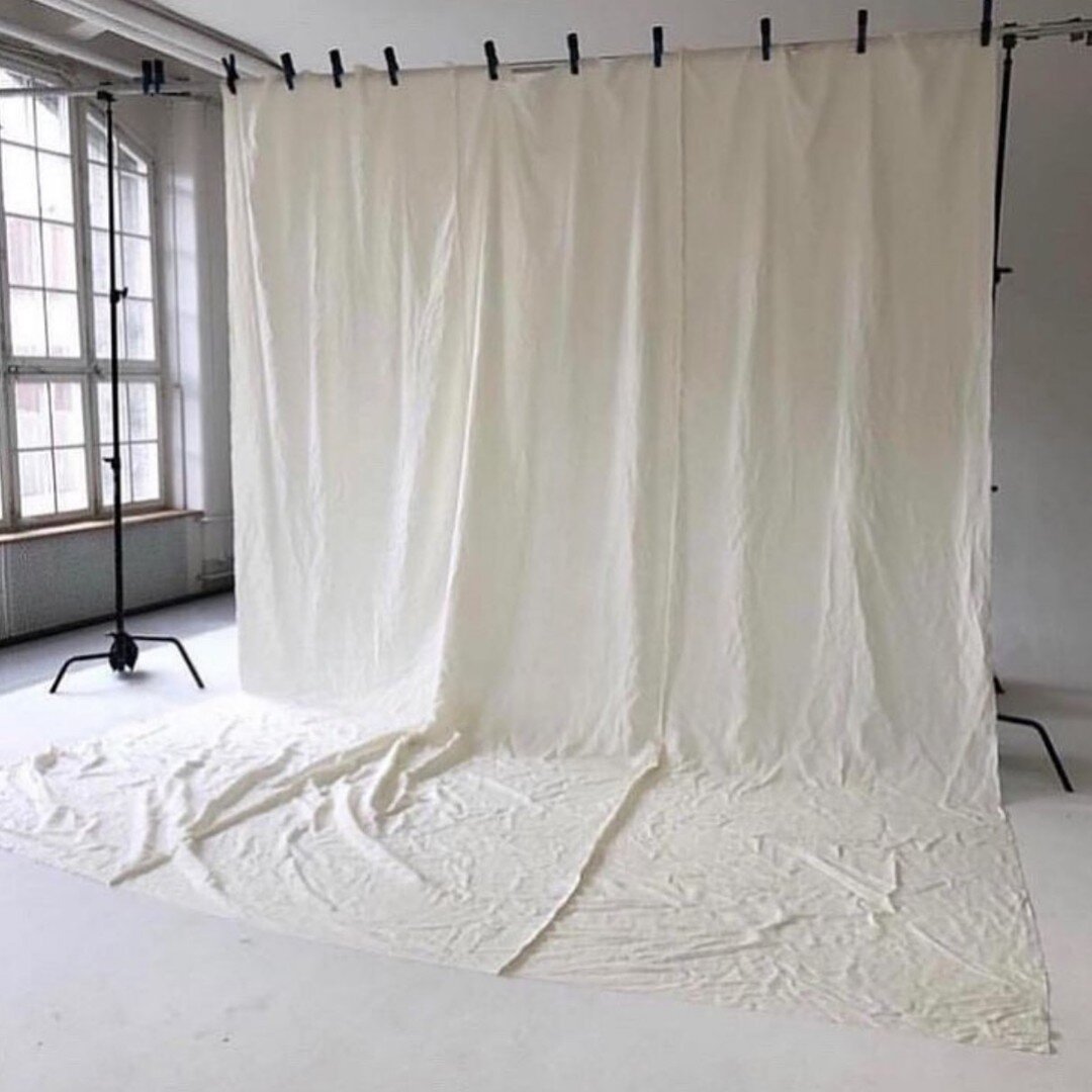 Book our blank canvas for your next content shoot 📷️⁠ Our NYC loft style space is full of natural light, high ceilings and clean white interiors. ⁠
⁠
For venue hire enquiries please contact our team at hello@thewhiteroom.events 🤍⁠
⁠
__⁠
⁠
Via @pint