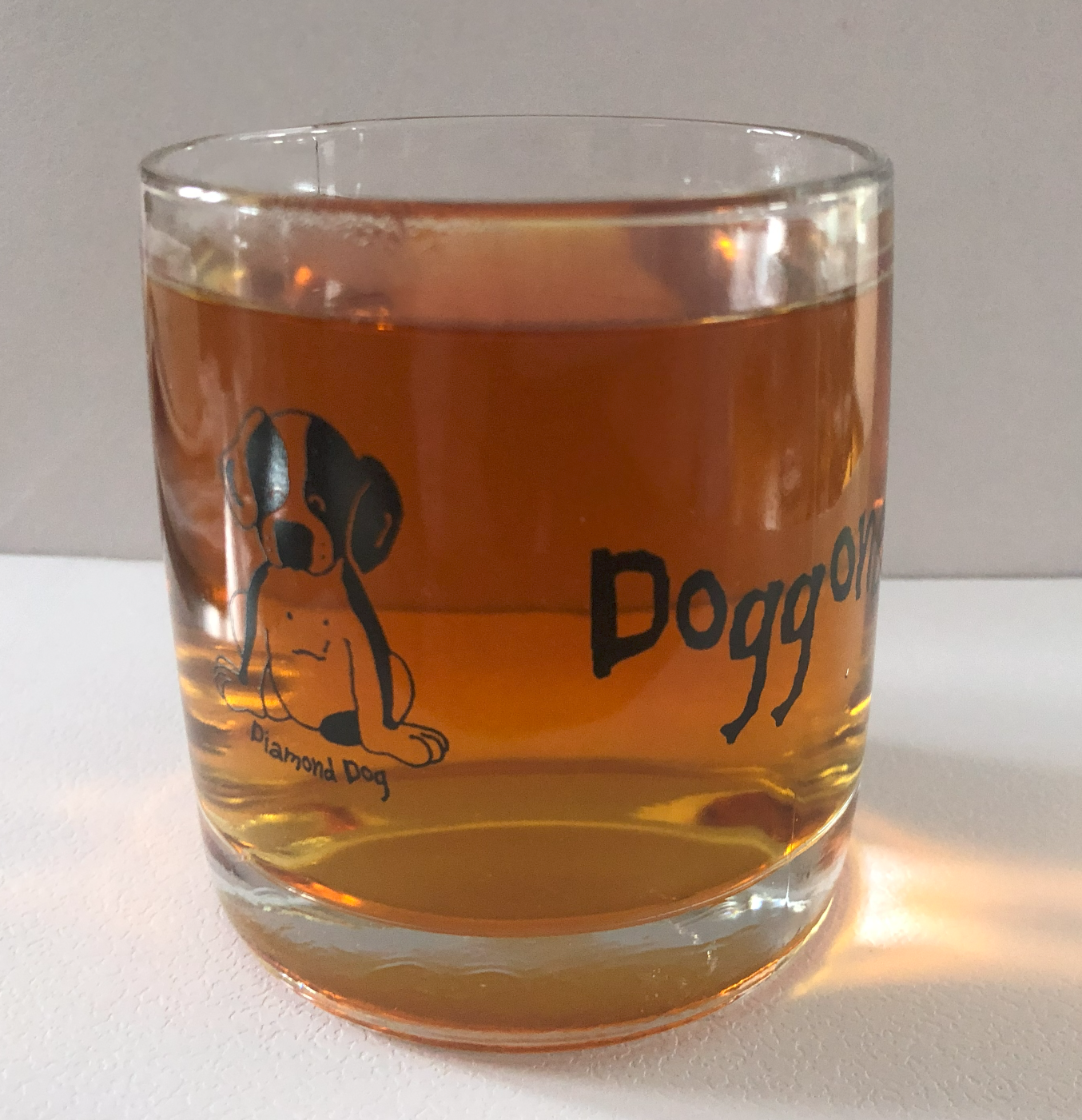 Glass Mug with Tea.png
