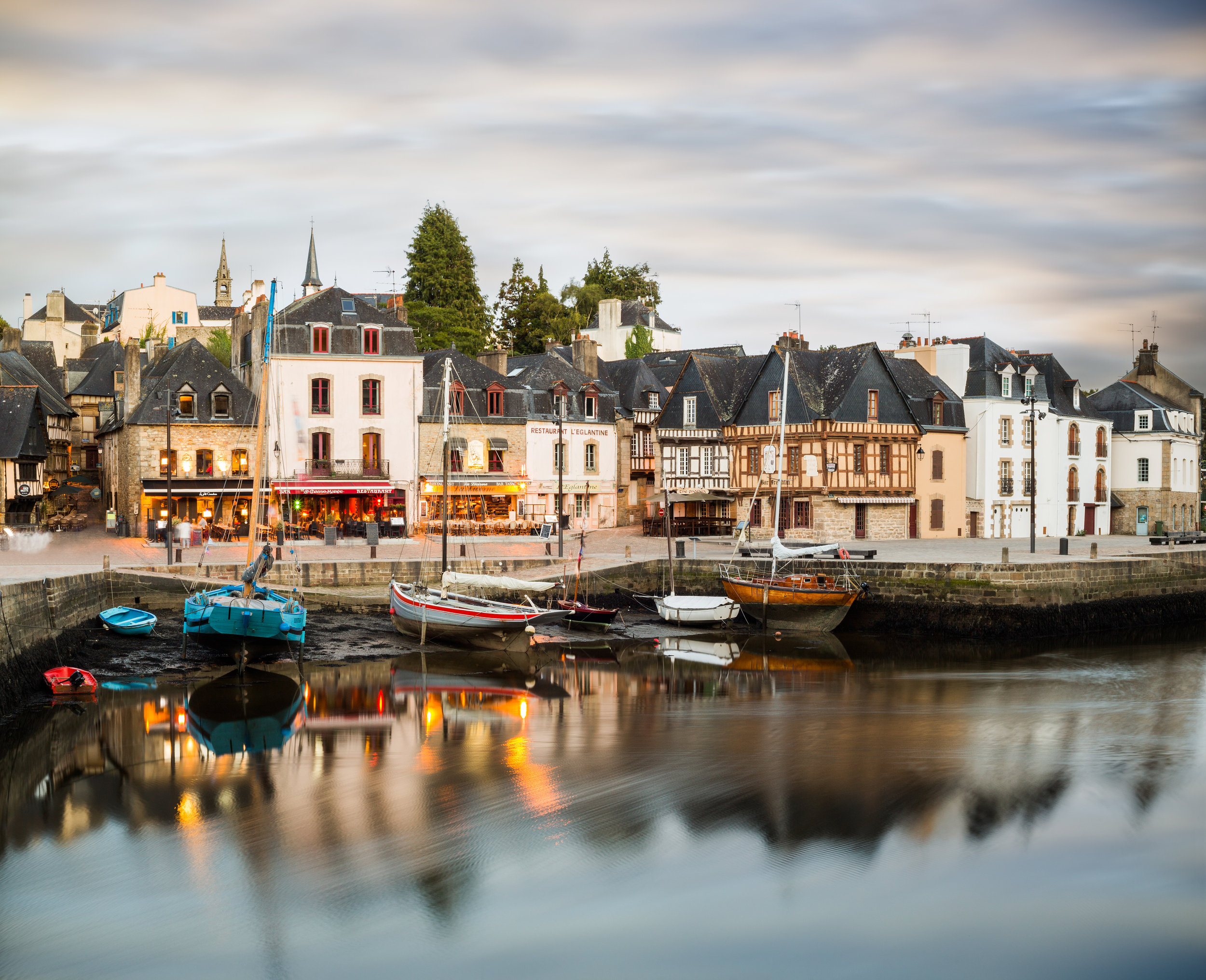  Auray, France 