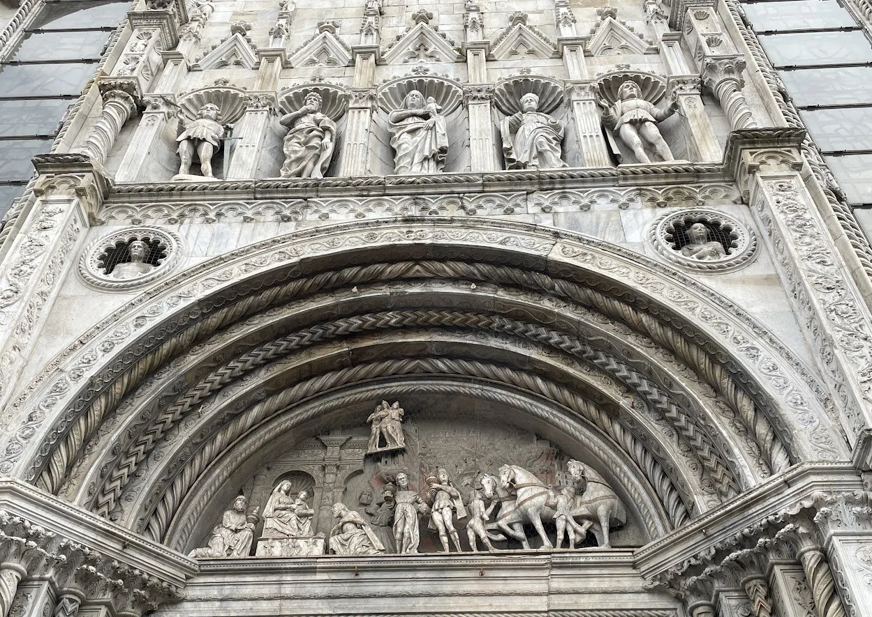 Como church exterior 1.JPG