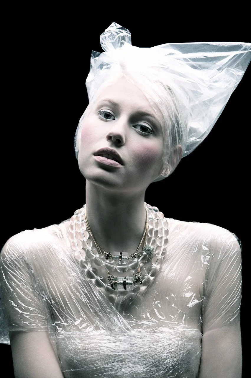 Plastic_Fantastic_By_TOMAAS_New_7.jpg