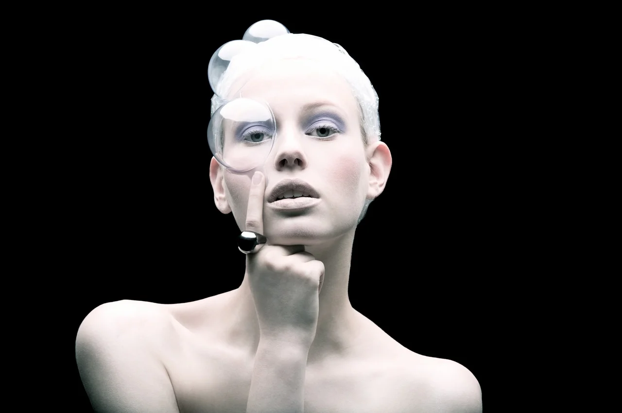 Plastic_Fantastic_By_TOMAAS_New_10.jpg