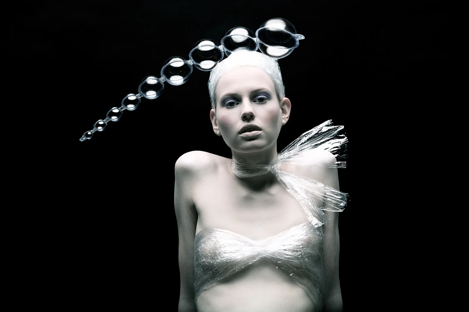 Plastic_Fantastic_By_TOMAAS_New_17.jpg