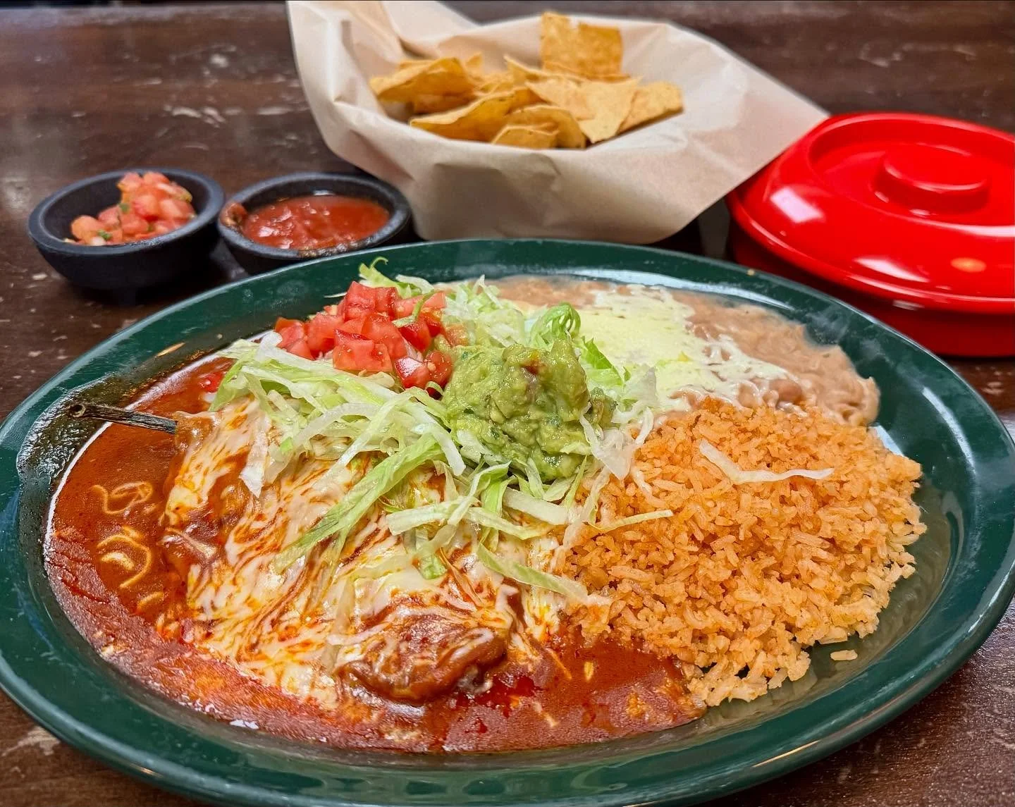 I was craving chile rellenos. Don&rsquo;t have them often. Should more often.

#chilerelleno #mexicanfood #rarerecords