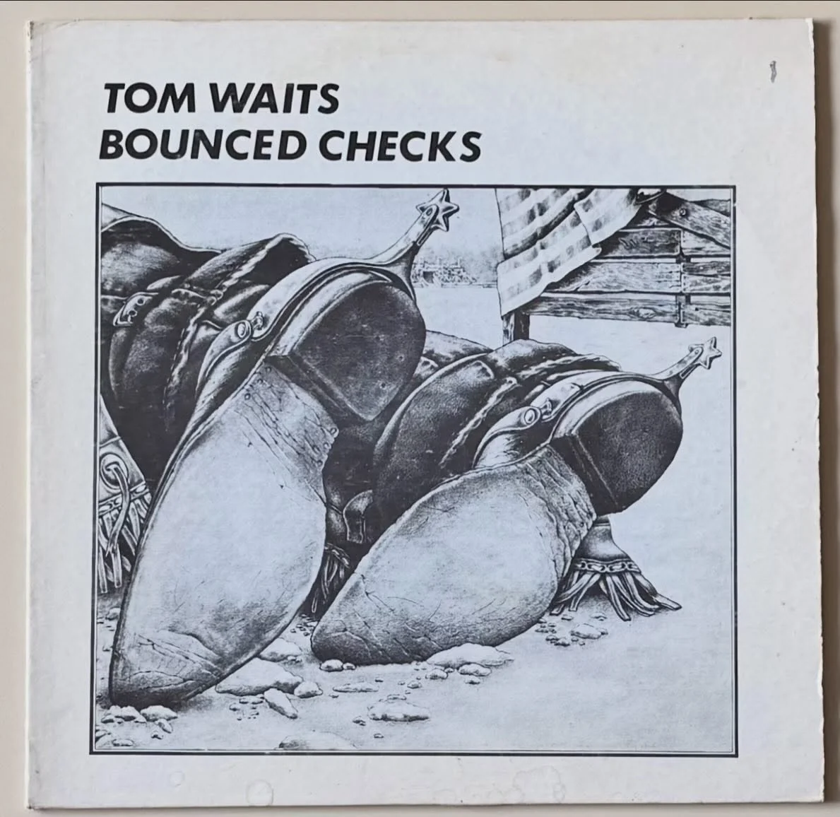 Record of the Day: very rare live Tom Waits from hos legendary 1975 show at the Troubadour in L.A.! Good sound too. I put out some good ones over the weekend. The store is open today 11 to 6 come on in!

#tomwaits #thetroubadour #ol55 #singersongwrit