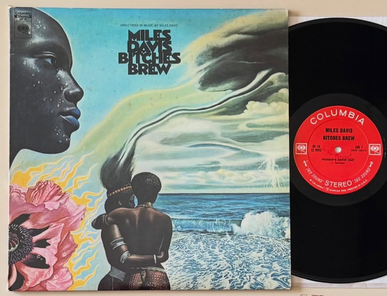 Record of the Day: first clean original we&rsquo;ve had in quite awhile!  Only about one in ten copies we get have the first 360 Sound labels. I played all four sides - so spacey! Nice vinyl and a hard to find crisp solid iconic gatefold cover. The s