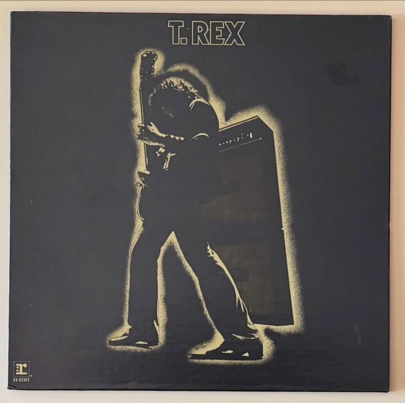Record of the Day: stunning minty original of this all-time great album! Super crisp cover with iconic artwork. I&rsquo;ve been putting out killer stuff lately, more to come today. Including some heavy hitters! The store is open 11 to 6 come on in.

