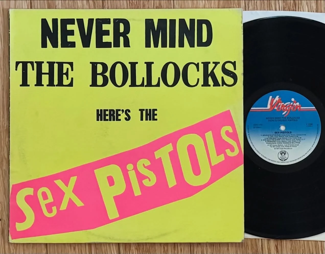 Record of the Day: super rare first edition UK pressing, blank pink back and eleven songs AND minty vinyl!!! Plays and sounds fantastic. I put out a bunch of amazing ones yesterday. The store is open 11 to 6 come on in!

#sexpistols #nevermindtheboll